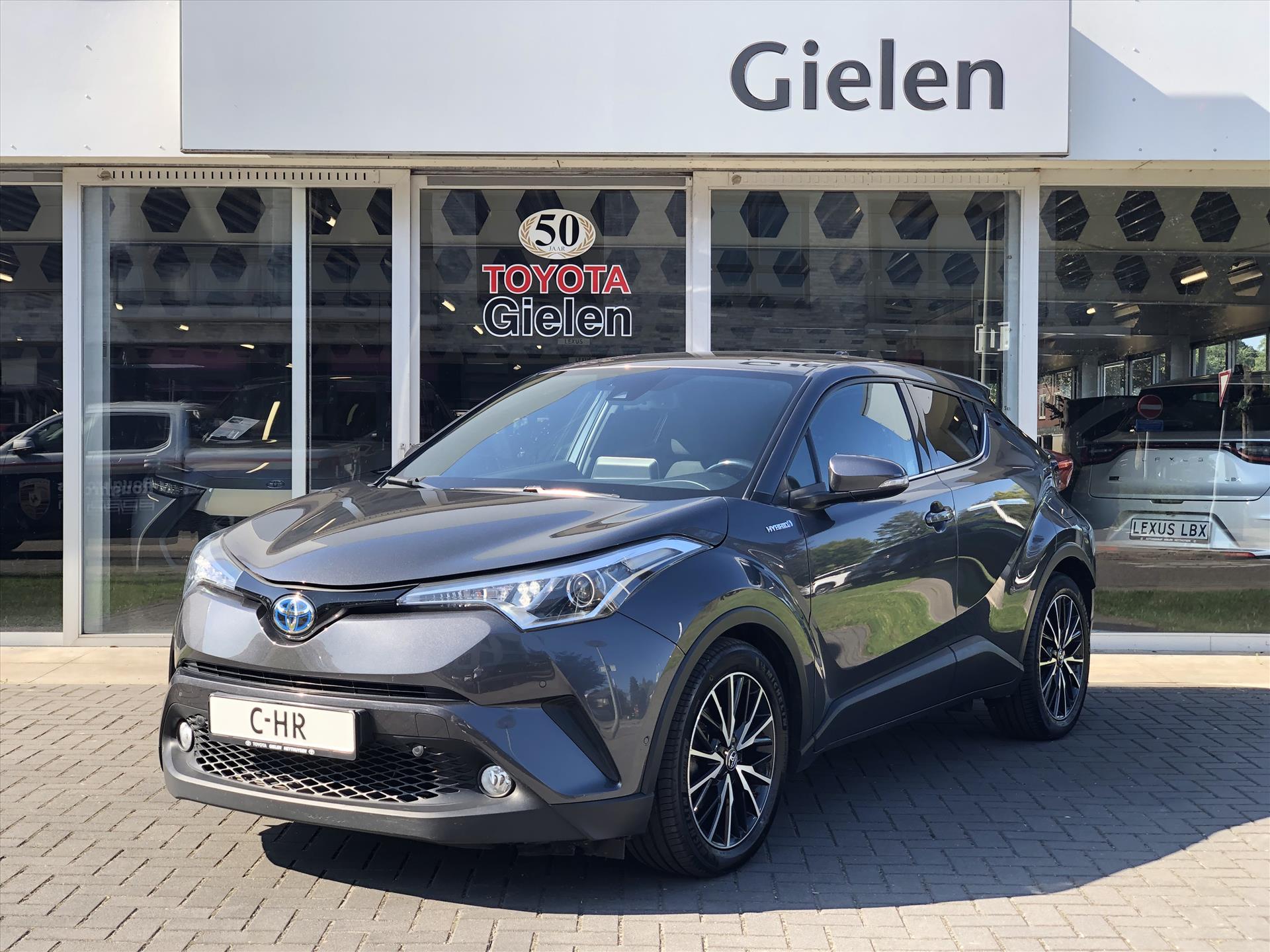 Toyota C-HR 1.8 Hybrid Style | JBL, Navigatie, Dodehoekherkenning, Parkeersensoren, Stoelverwarming , Keyless, 18 inch 46869843-0.jpg | Autobedrijf Gielen