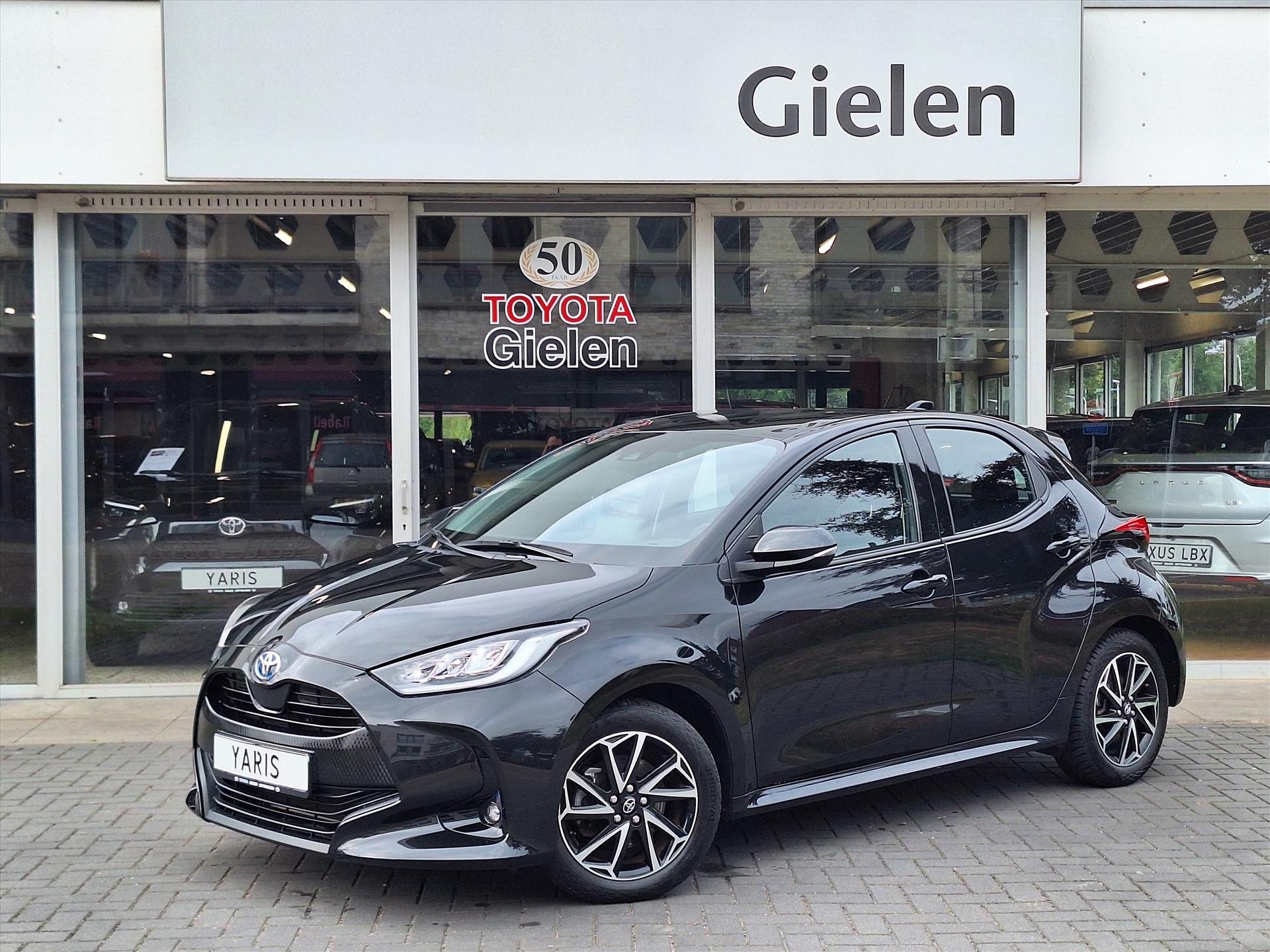 Toyota Yaris 1.5 Hybrid Dynamic | Apple CarPlay/Android Auto, Lichtmetalen velgen, LED, Parkeercamera, Climate control 46941727-0.jpg | Autobedrijf Gielen