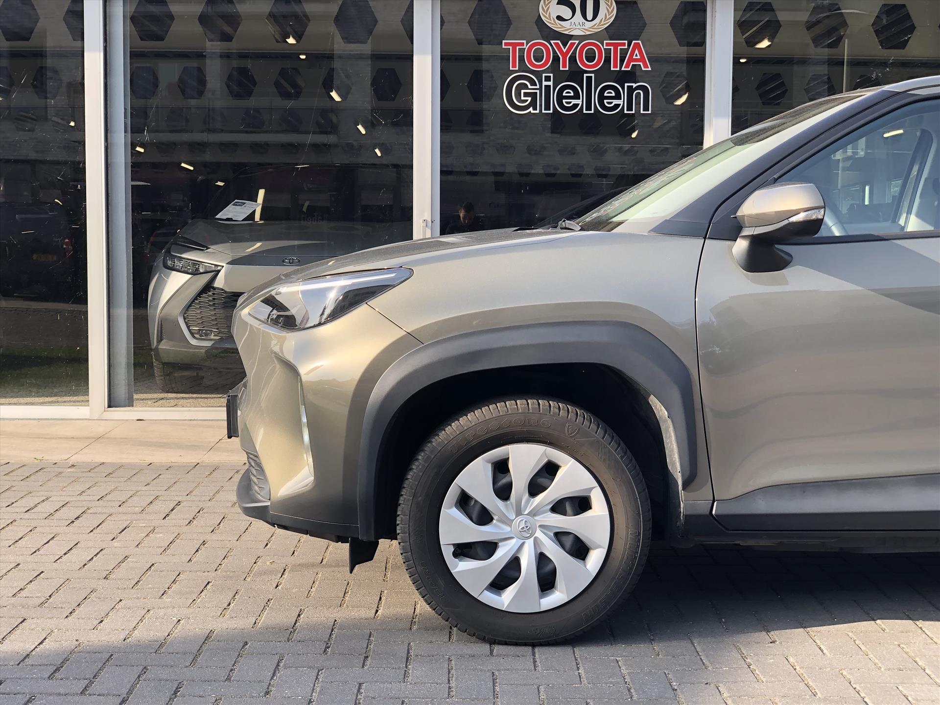 Toyota Yaris Cross 1.5 Hybrid Active | Apple CarPlay/Android auto, LED, Parkeercamera, Adaptive cruise control, Climate control 46941738-4.jpg | Autobedrijf Gielen