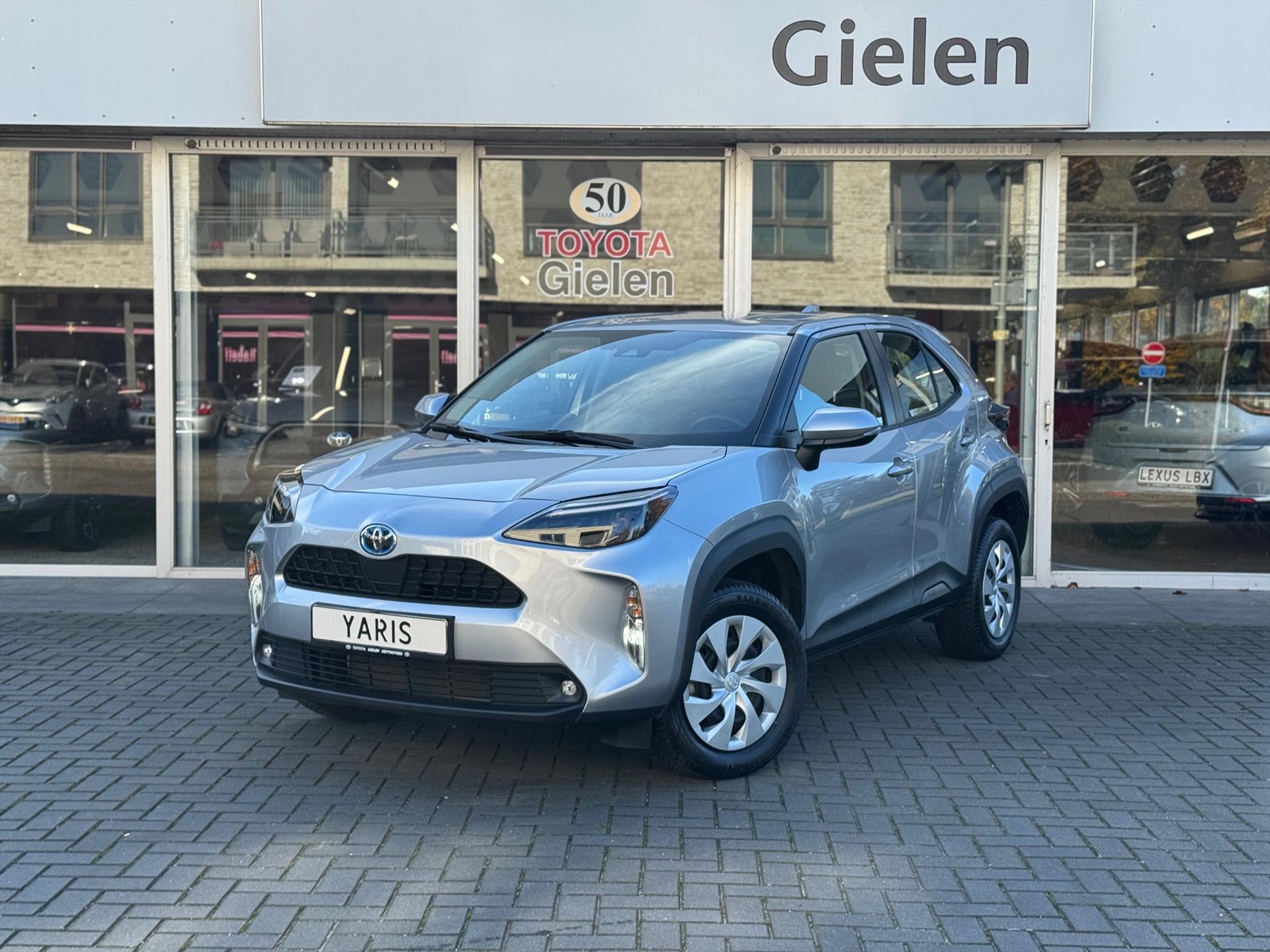 Toyota Yaris Cross 1.5 Hybrid Active | Apple CarPlay/Android auto, LED, Parkeercamera, Adaptive cruise control, Climate control 46941754-0.jpg | Autobedrijf Gielen