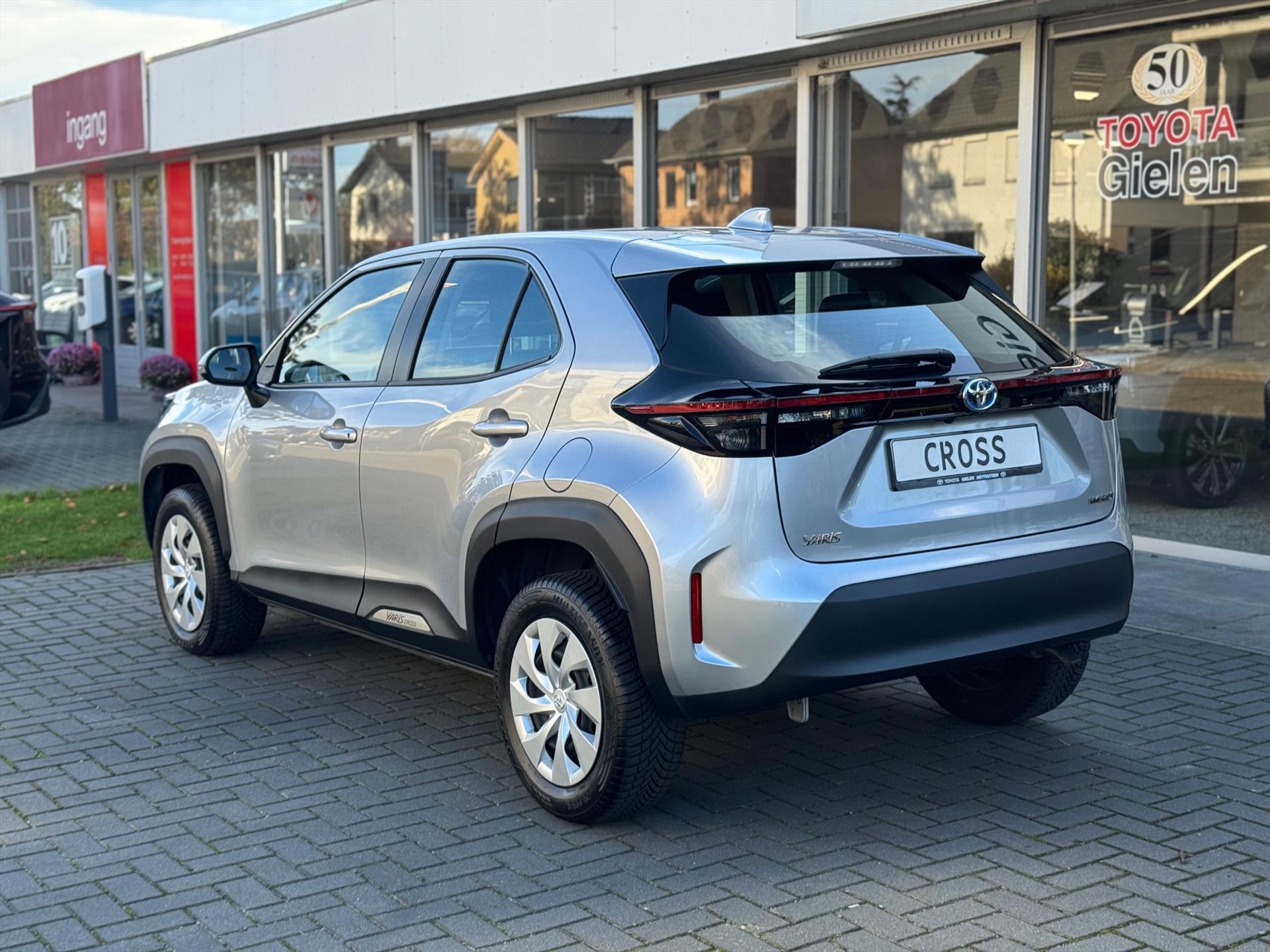 Toyota Yaris Cross 1.5 Hybrid Active | Apple CarPlay/Android auto, LED, Parkeercamera, Adaptive cruise control, Climate control 46941754-3.jpg | Autobedrijf Gielen