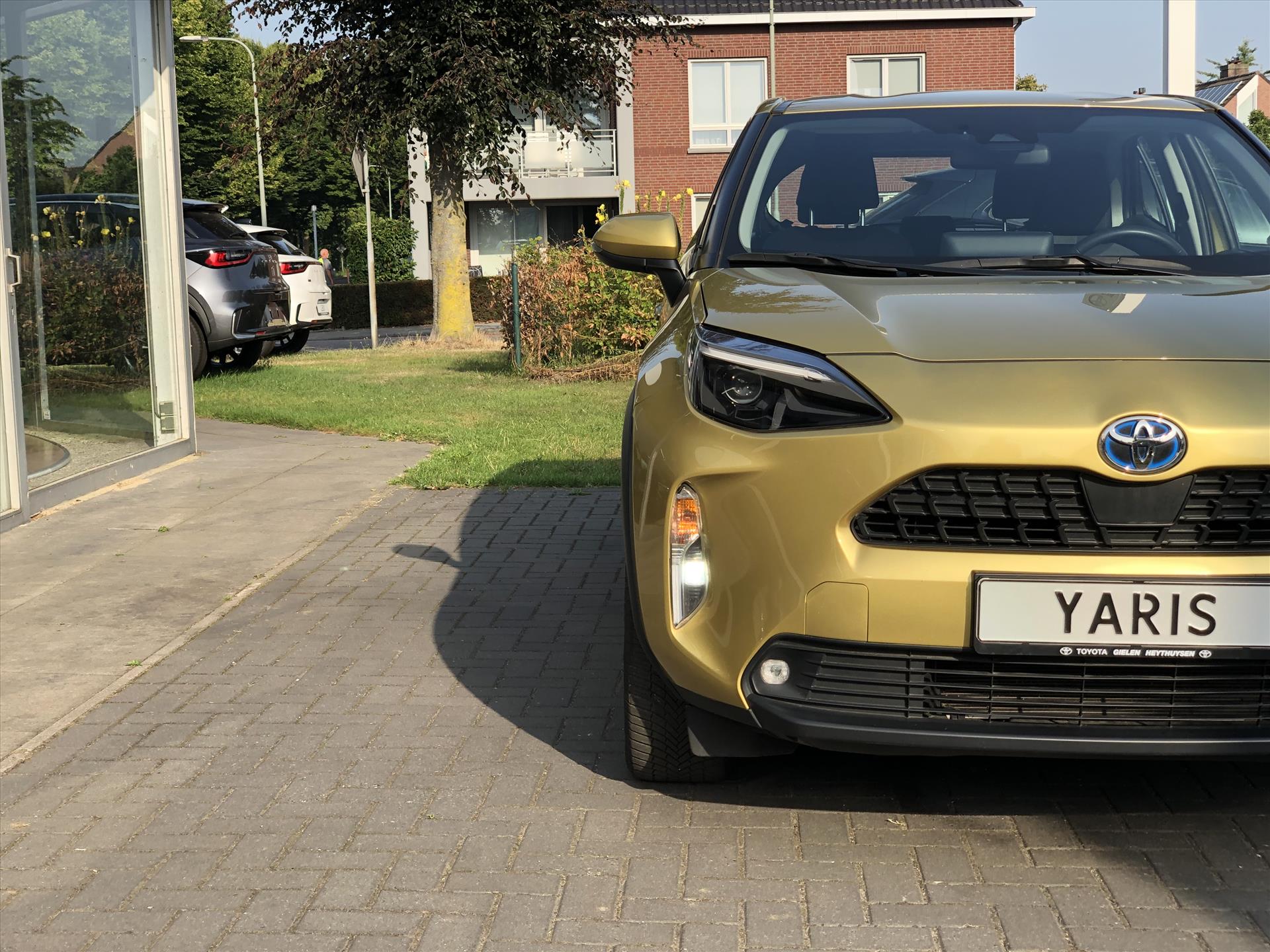 Toyota Yaris Cross 1.5 Hybrid Active | Apple CarPlay/Android auto, LED, Parkeercamera, Adaptive cruise control, Climate control 46941755-4.jpg | Autobedrijf Gielen