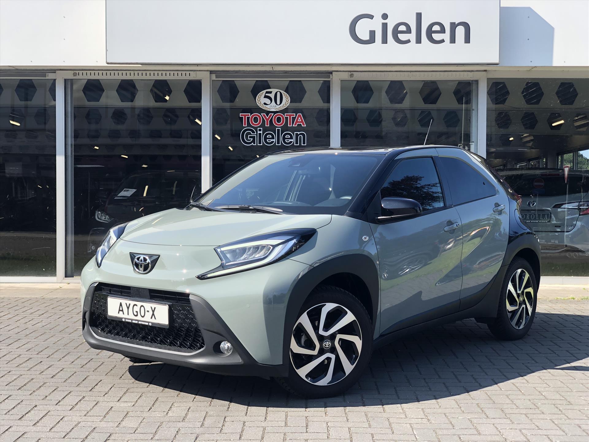Toyota Aygo X 1.0 VVT-i S-CVT Automaat Pulse Premium | Parkeersensoren, Bi-Tone, Stoelverwarming, Climate control, Keyless, CarPlay 46941961-0.jpg | Autobedrijf Gielen