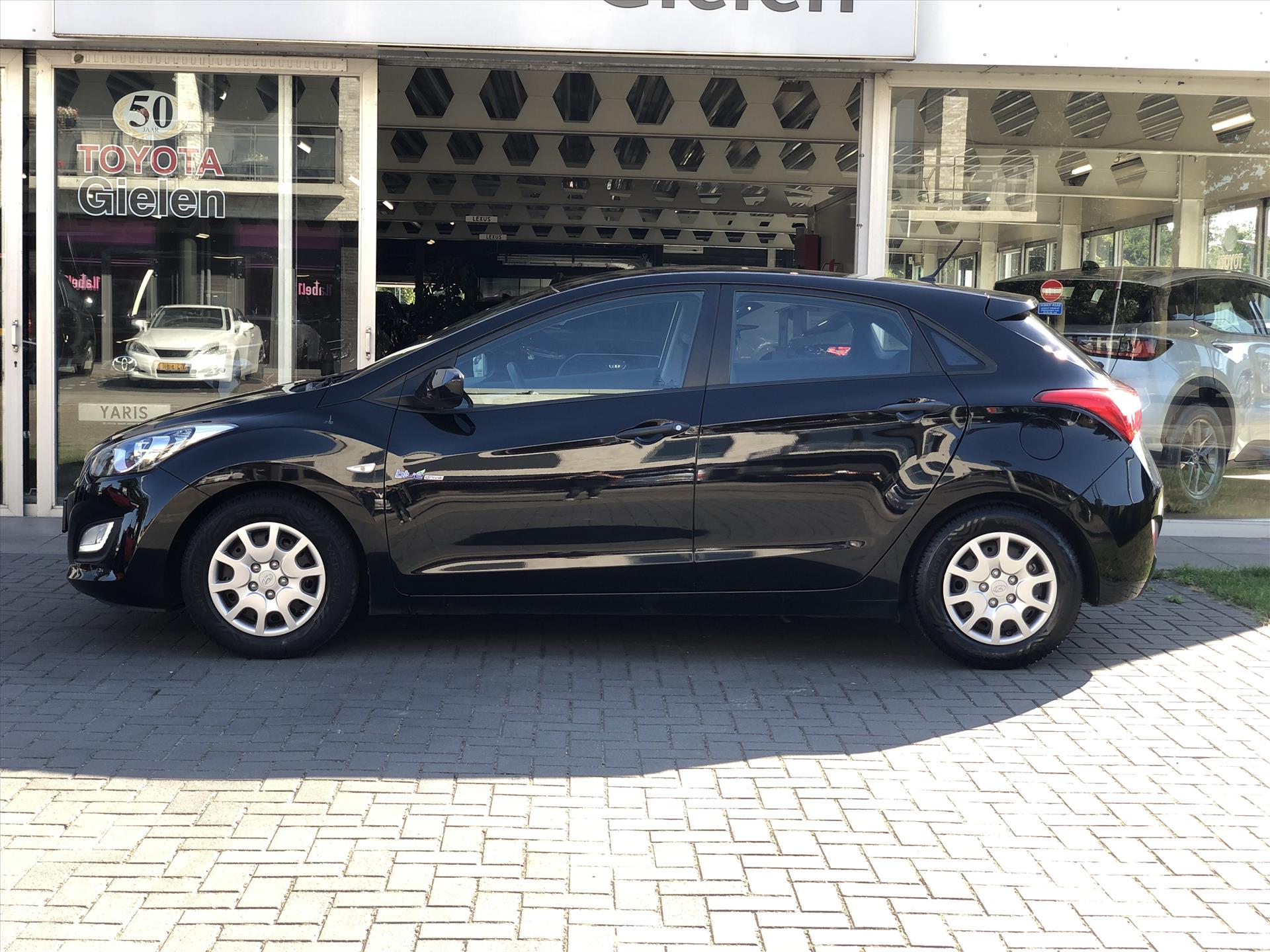 Hyundai i30 1.6 GDi Blue i-Drive Cool Plus | Airco, Stuurwielbediening, Bluetooth 46995579-1.jpg | Autobedrijf Gielen