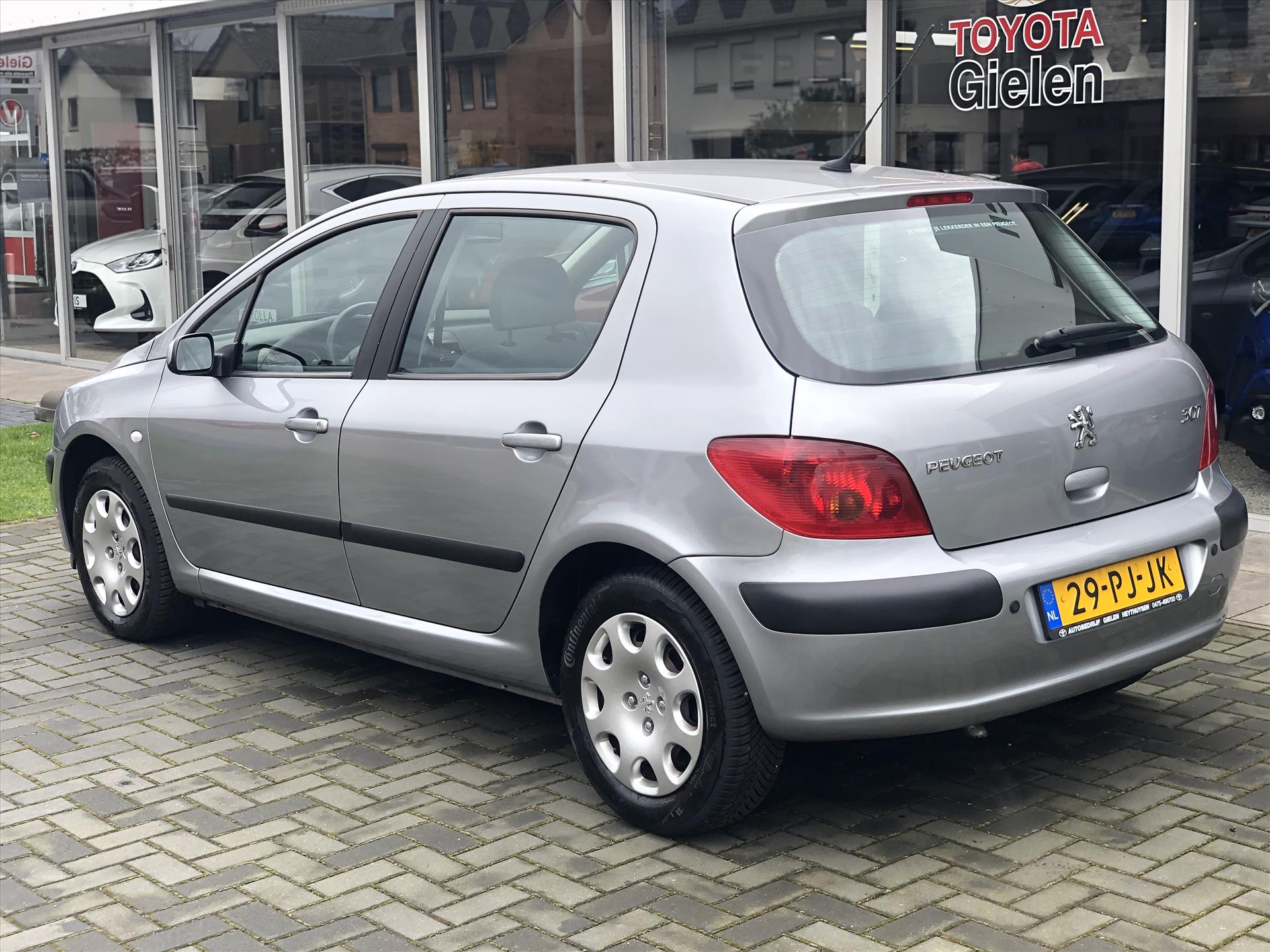 Peugeot 307 1.6 XT 5-DEURS Automaat | Climate control, Radio/CD-Speler, Cruise control, Lichtmetalen velgen, Uniek weinig KM! 46995620-1.jpg | Autobedrijf Gielen