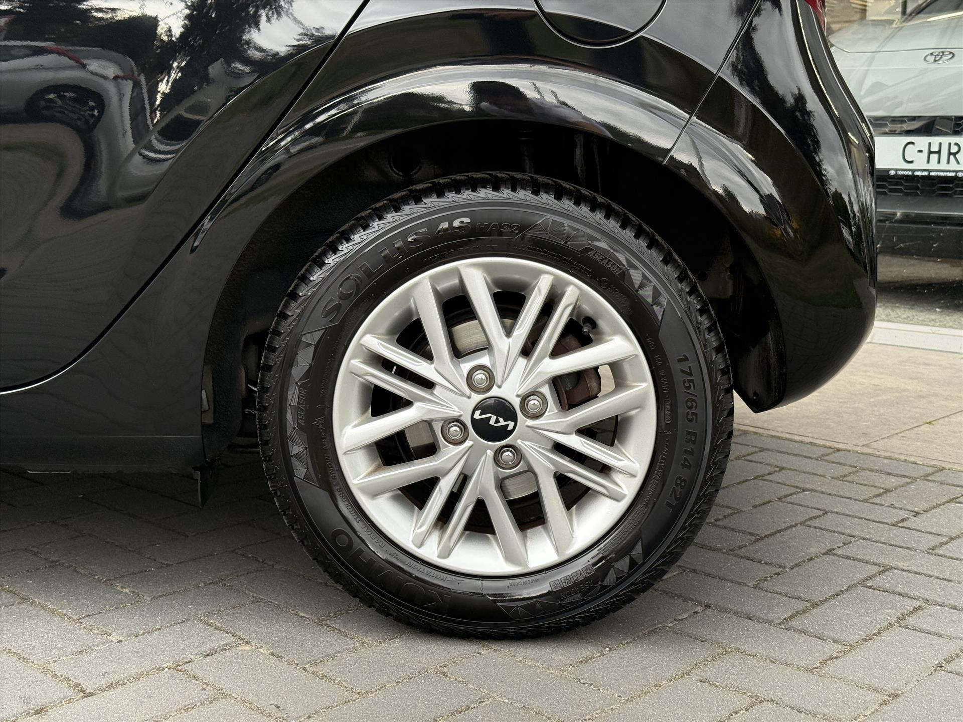 Kia Picanto 1.0 DPi DynamicLine | Stoel + Stuurverwarming, Apple CarPlay/Android Auto, Lichtmetalen velgen, Parkeercamera, Privacy glass 47117549-3.jpg | Autobedrijf Gielen