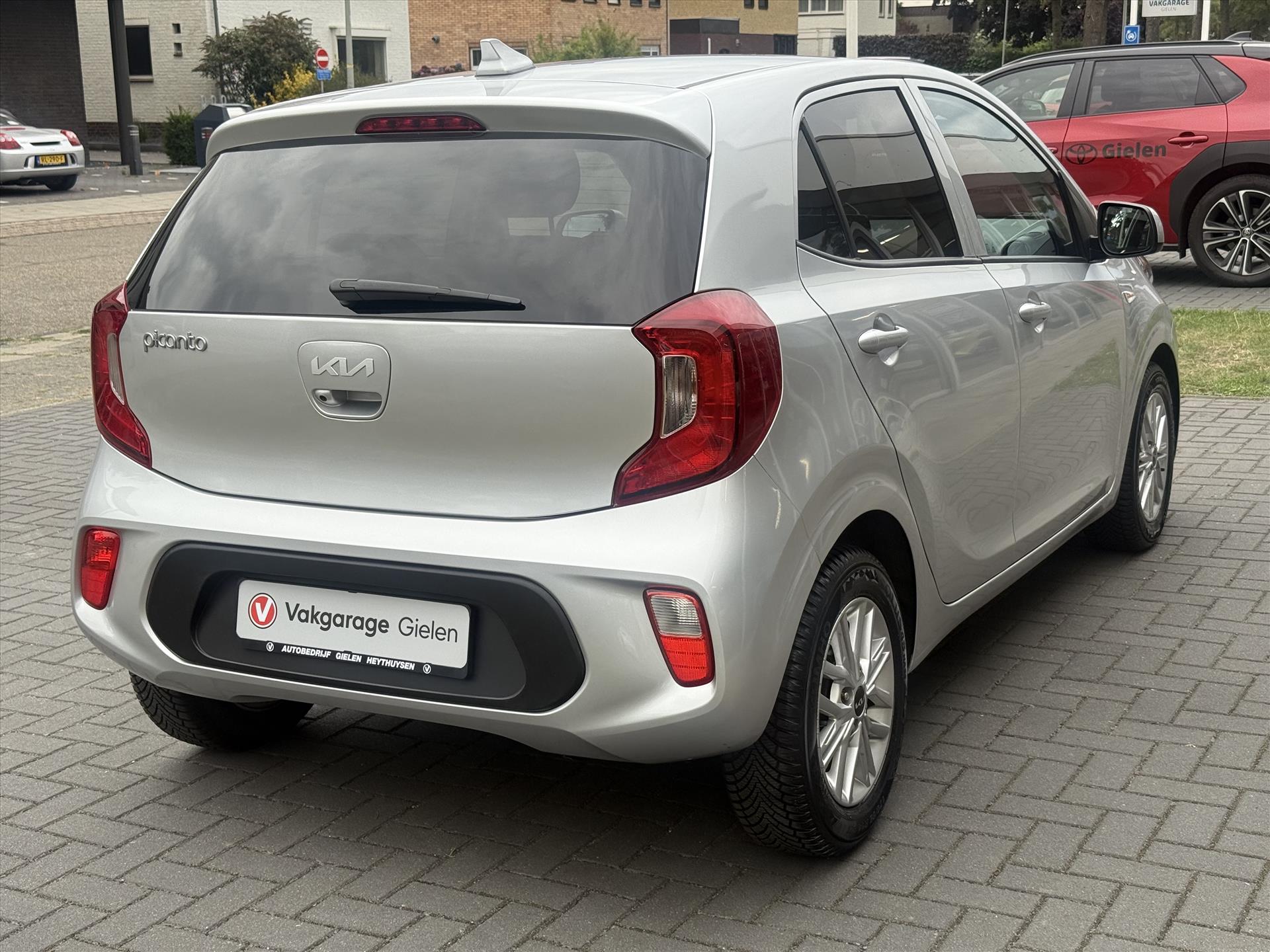 Kia Picanto 1.0 DPi DynamicLine | Stoel + Stuurverwarming, Apple CarPlay/Android Auto, Lichtmetalen velgen, Parkeercamera, Privacy glass 47145443-4.jpg | Autobedrijf Gielen