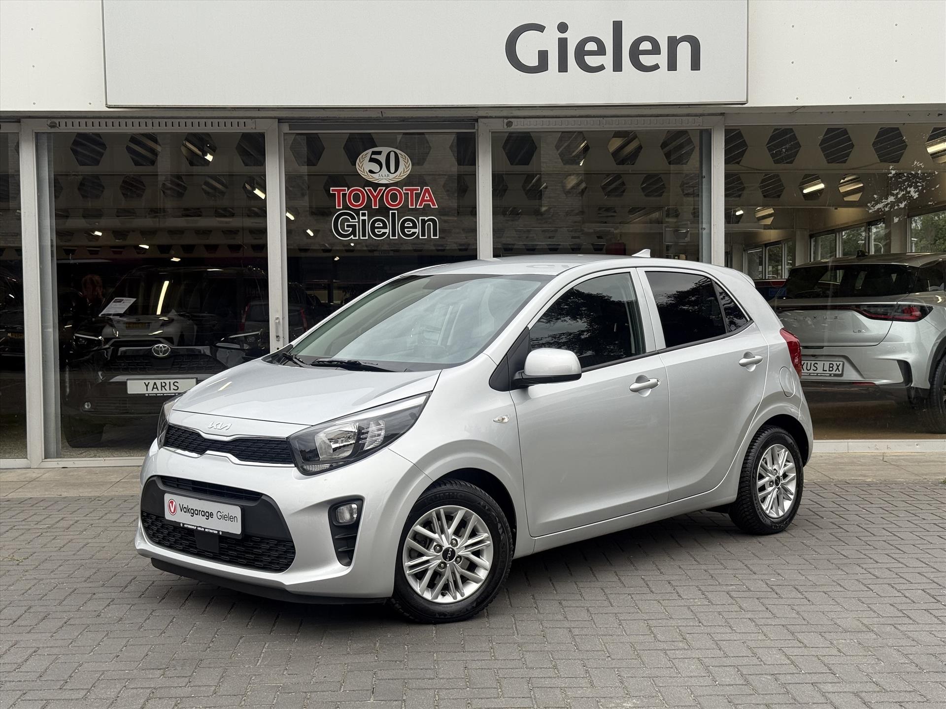 Kia Picanto 1.0 DPi DynamicLine | Stoel + Stuurverwarming, Apple CarPlay/Android Auto, Lichtmetalen velgen, Parkeercamera, Privacy glass 47145446-0.jpg | Autobedrijf Gielen