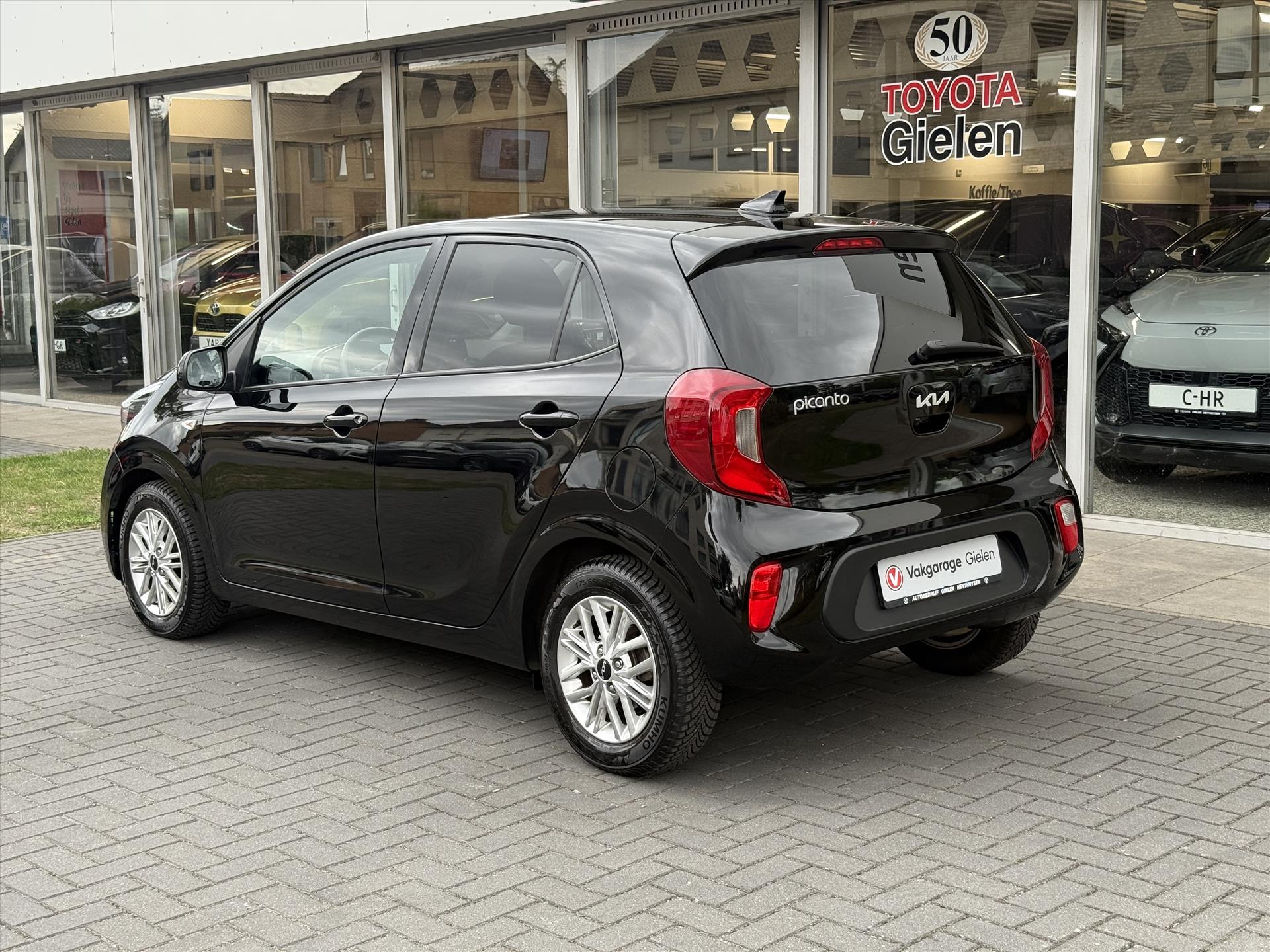 Kia Picanto 1.0 DPi DynamicLine | Stoel + Stuurverwarming, Apple CarPlay/Android Auto, Lichtmetalen velgen, Parkeercamera, Privacy glass 47145454-2.jpg | Autobedrijf Gielen