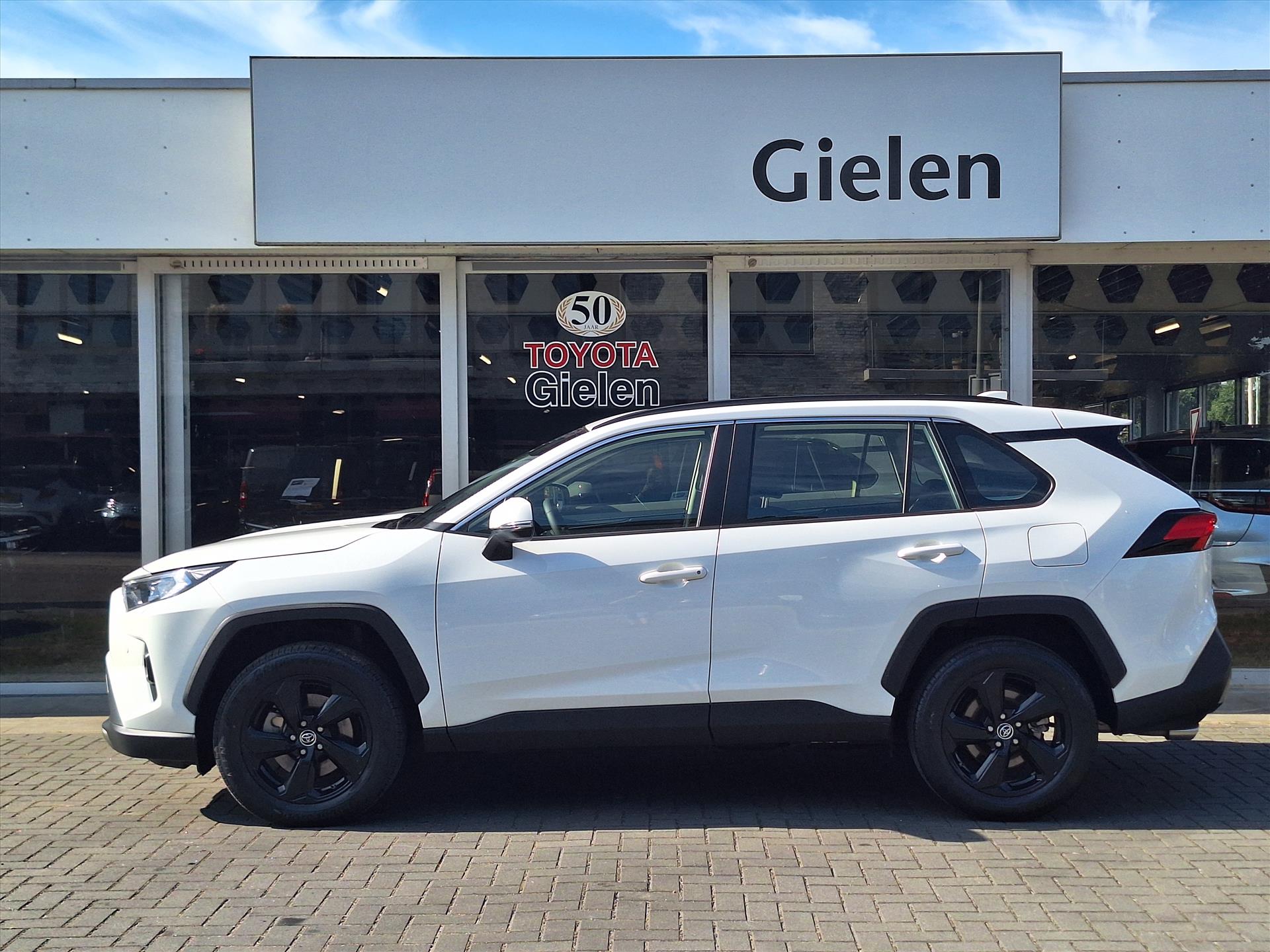 Toyota RAV4 Hybrid 220 Dynamic Plus | 18inch, Groot scherm, Dodehoekherkenning, Parkeersensoren, Stoelverwarming, Nieuwe multimedia 47195831-2.jpg | Autobedrijf Gielen
