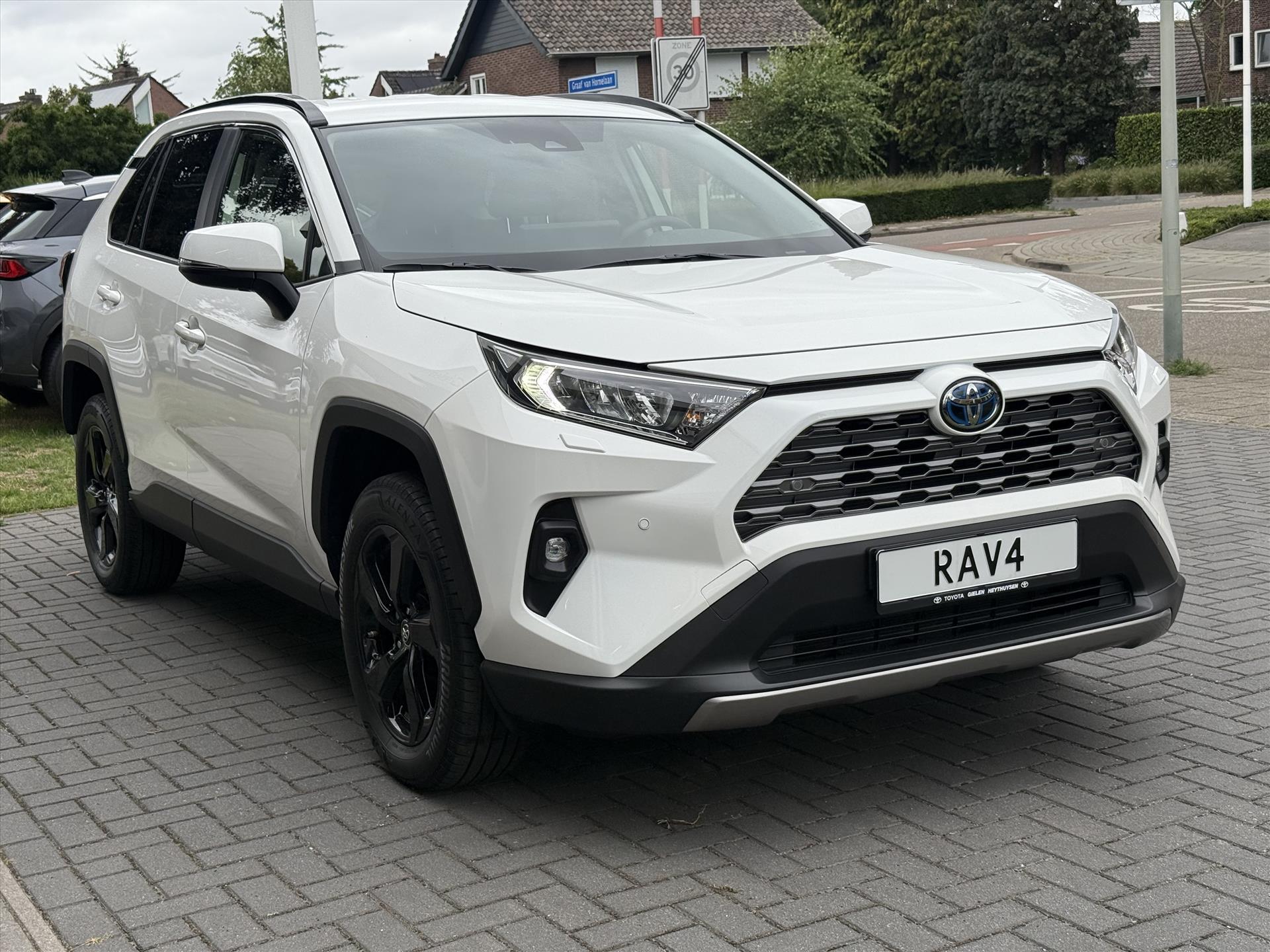 Toyota RAV4 Hybrid 220 Dynamic Plus | 18inch, Groot scherm, Dodehoekherkenning, Parkeersensoren, Stoelverwarming, Nieuwe multimedia 47195831-4.jpg | Autobedrijf Gielen