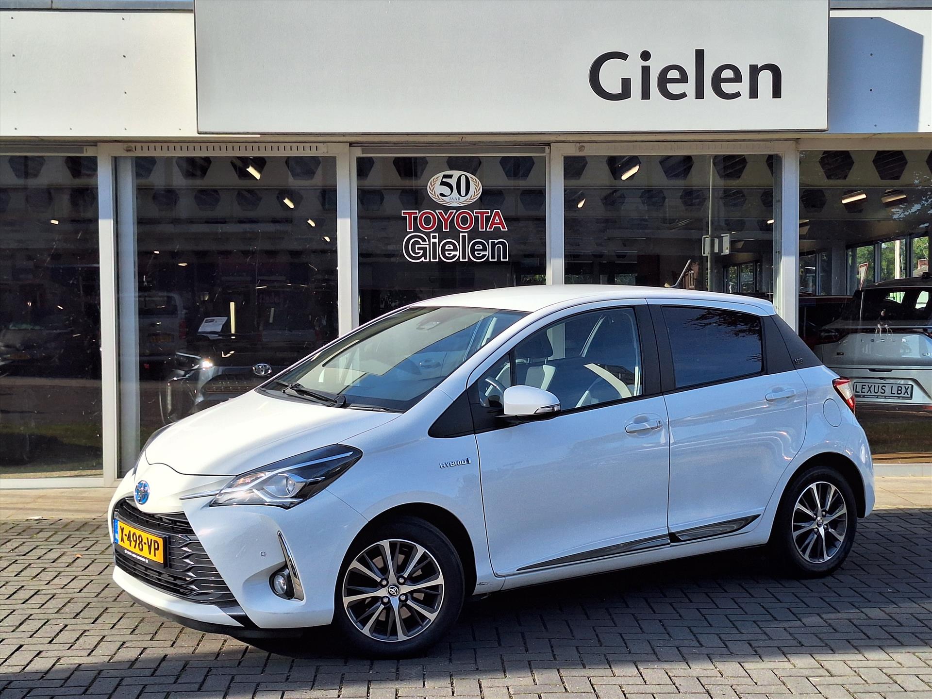 Toyota Yaris 1.5 Hybrid Y20 | Stoelverwarming, Privacy Glass, Keyless, Lichtmetalen velgen, Parkeercamera, Cruise control 47233362-0.jpg | Autobedrijf Gielen