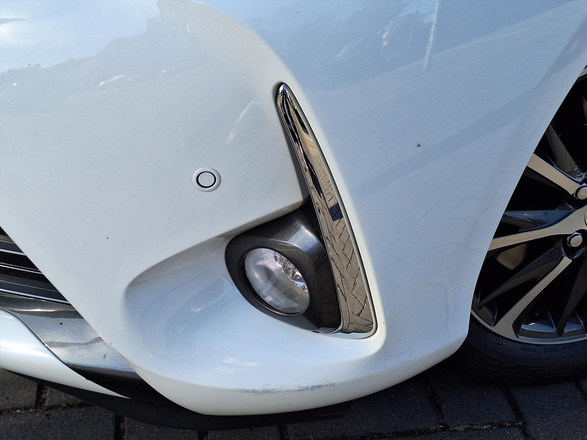 Toyota Yaris 1.5 Hybrid Y20 | Stoelverwarming, Privacy Glass, Keyless, Lichtmetalen velgen, Parkeercamera, Cruise control 47233362-3.jpg | Autobedrijf Gielen