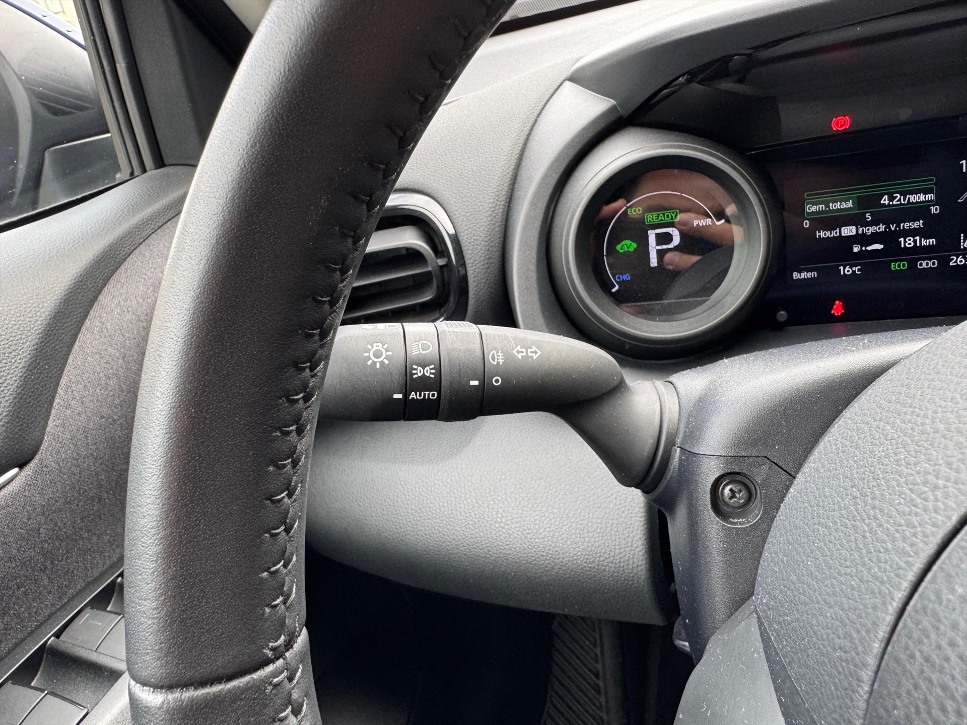 Toyota Yaris Cross 1.5 Hybrid Active | Lichtmetalen velgen, Apple CarPlay/Android auto, Parkeercamera, Eerste eigenaar 47364501-21.jpg | Autobedrijf Gielen