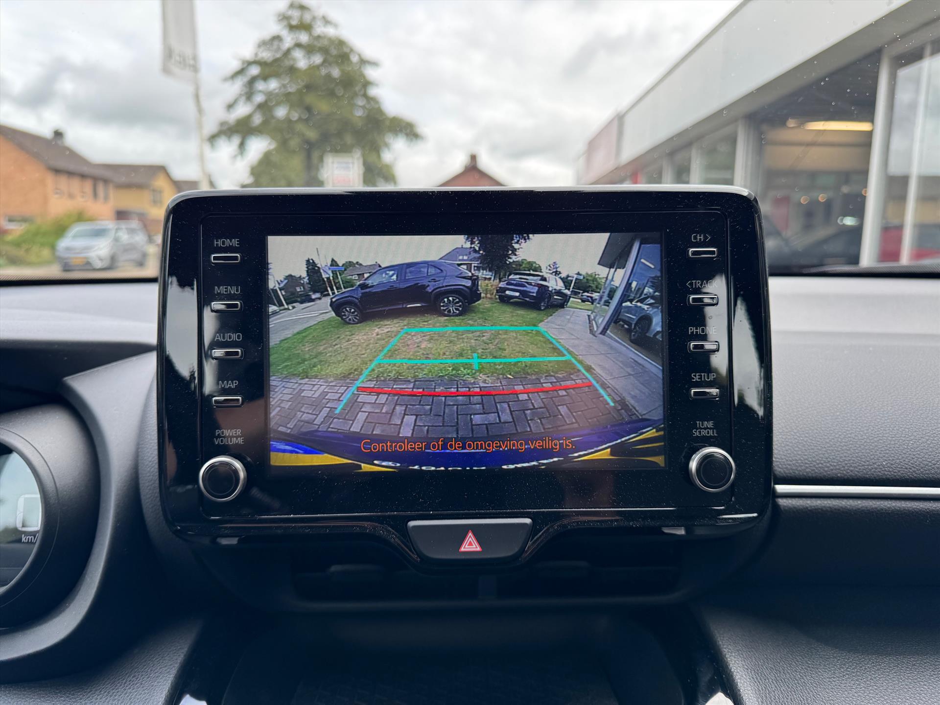 Toyota Yaris Cross 1.5 Hybrid Active | Lichtmetalen velgen, Apple CarPlay/Android auto, Parkeercamera, Eerste eigenaar 47364501-26.jpg | Autobedrijf Gielen