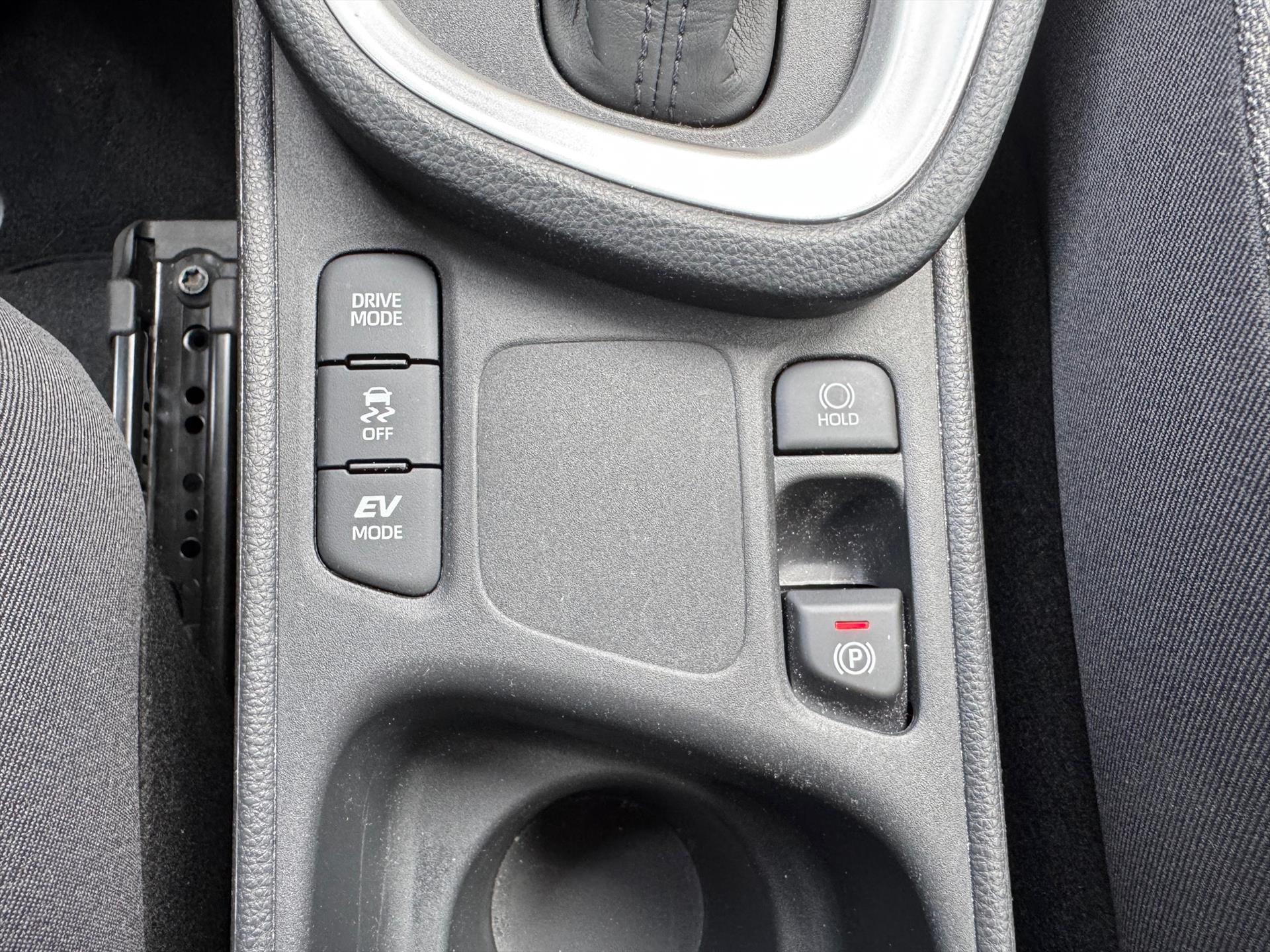 Toyota Yaris Cross 1.5 Hybrid Active | Lichtmetalen velgen, Apple CarPlay/Android auto, Parkeercamera, Eerste eigenaar 47364501-30.jpg | Autobedrijf Gielen