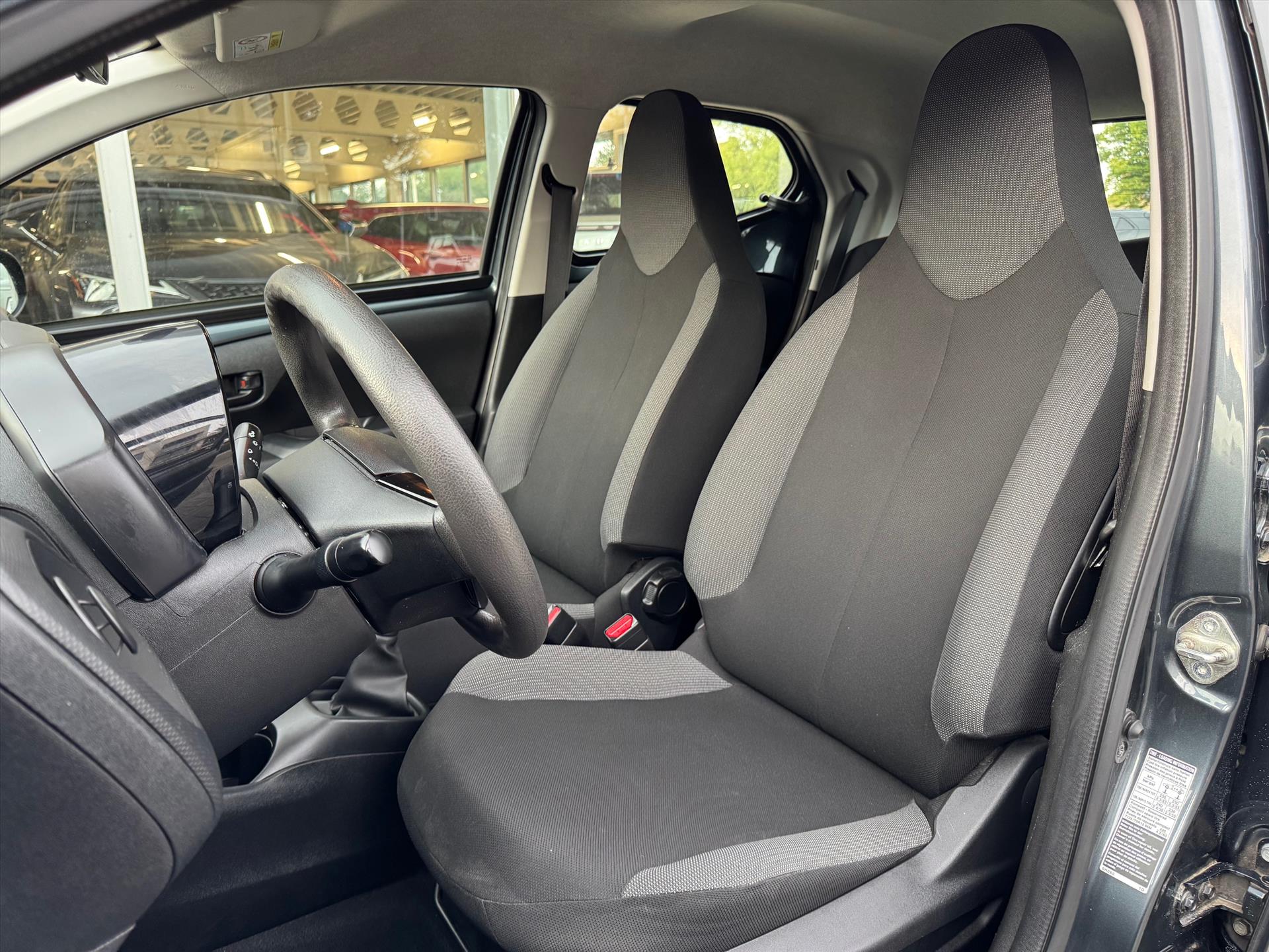 Toyota Aygo 1.0 VVT-i 72pk x-fun | Airco, Bluetooth, LM velgen, Elektrische ramen, Snelheidsbegrenzer 47416753-13.jpg | Autobedrijf Gielen