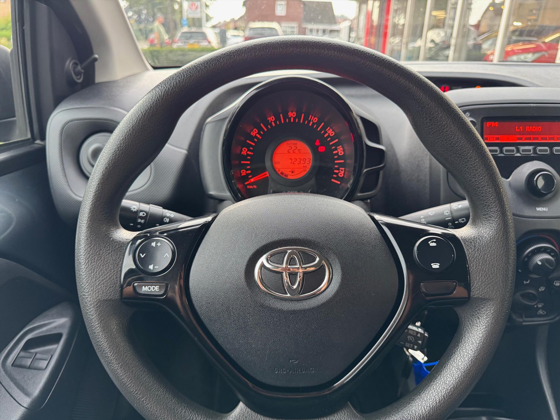 Toyota Aygo 1.0 VVT-i 72pk x-fun | Airco, Bluetooth, LM velgen, Elektrische ramen, Snelheidsbegrenzer 47416753-14.jpg | Autobedrijf Gielen