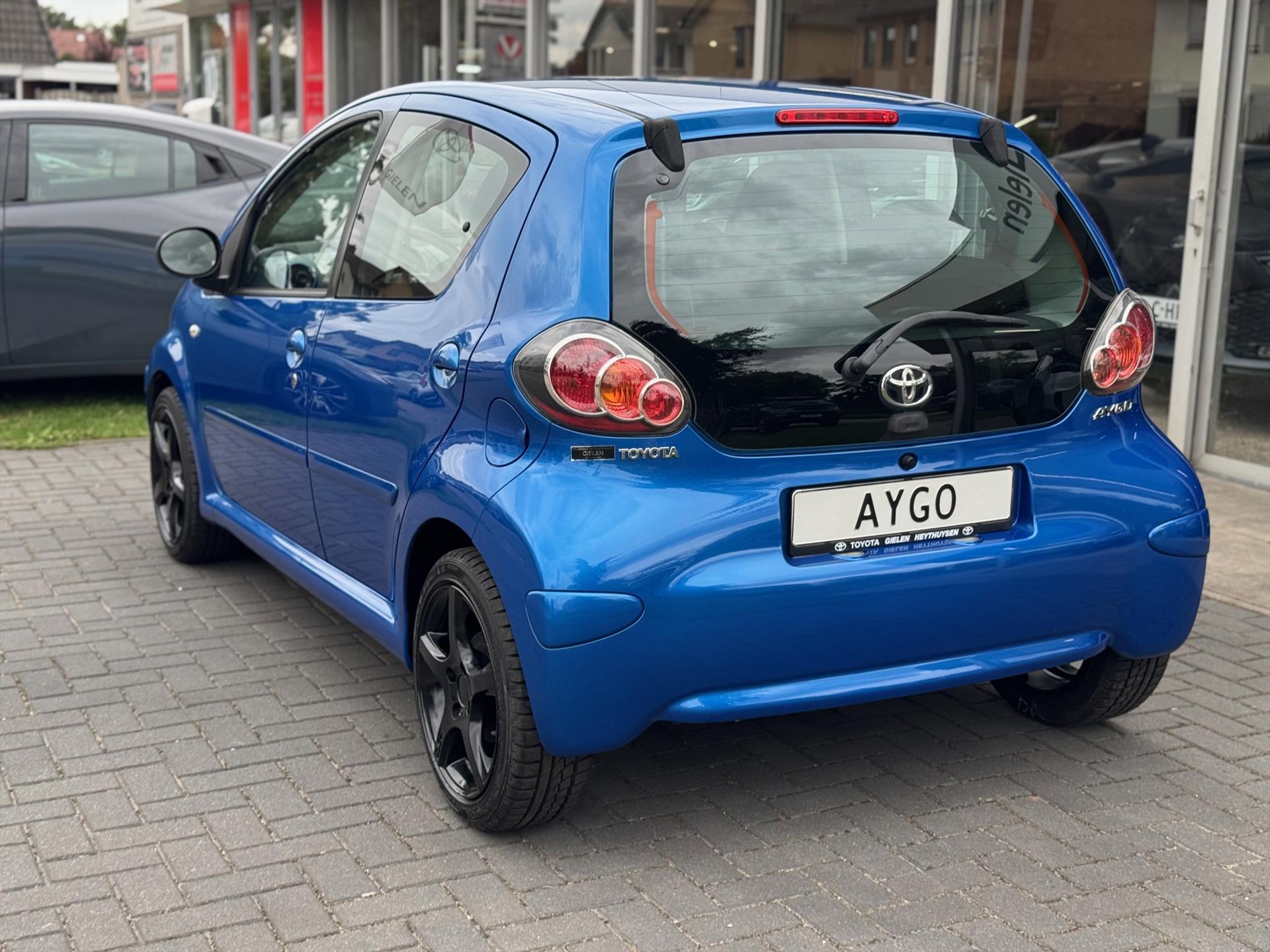 Toyota Aygo 1.0 Comfort | Airco, Centrale deurvergrendeling, Elektrische ramen voor 47425799-3.jpg | Autobedrijf Gielen