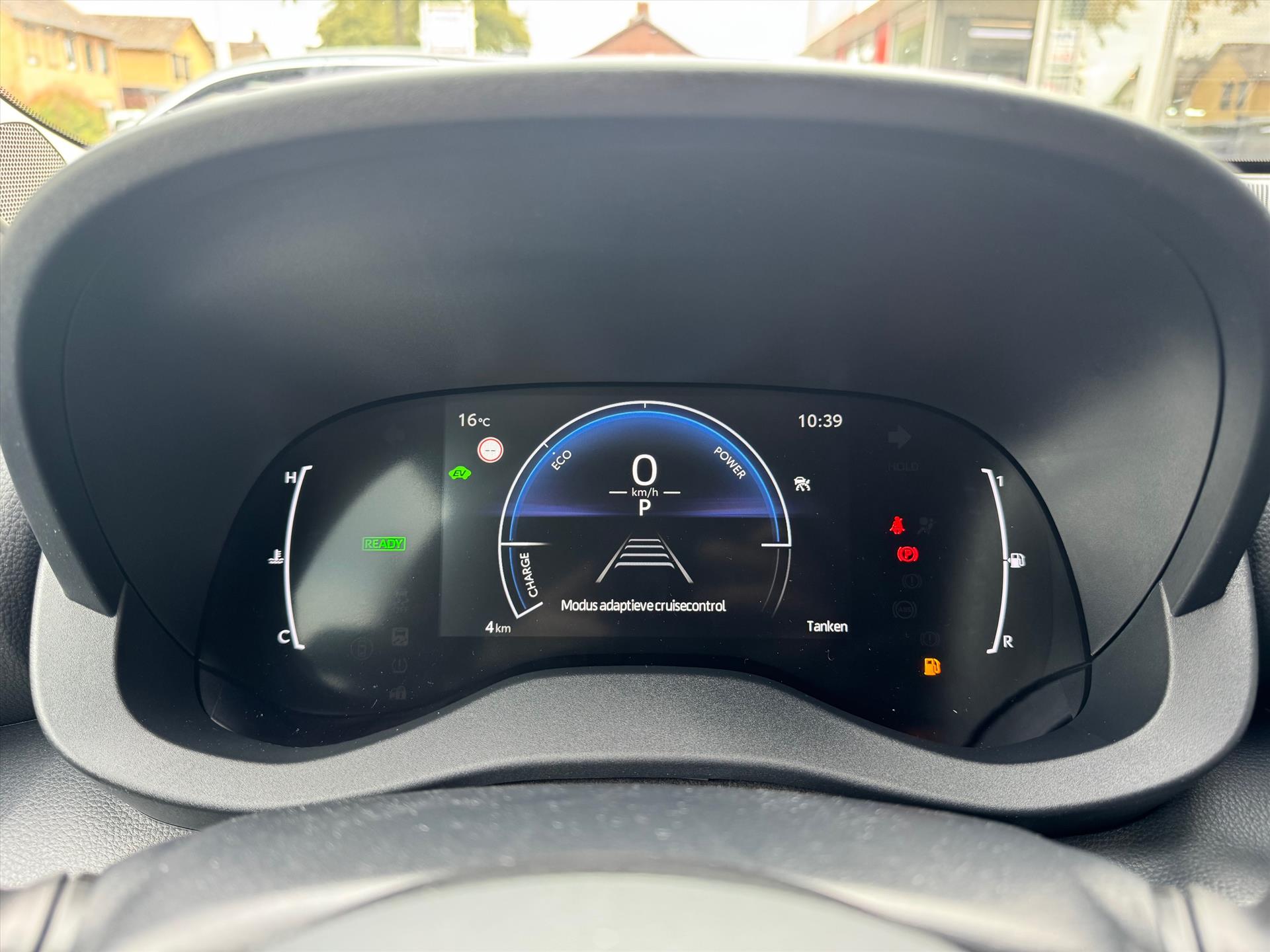 Toyota Yaris Hybrid Dynamic Plus | Stoel + Stuurverwarming, Lichtmetalen velgen, Keyless, Licht + Regensensor, Startknop 47495163-20.jpg | Autobedrijf Gielen