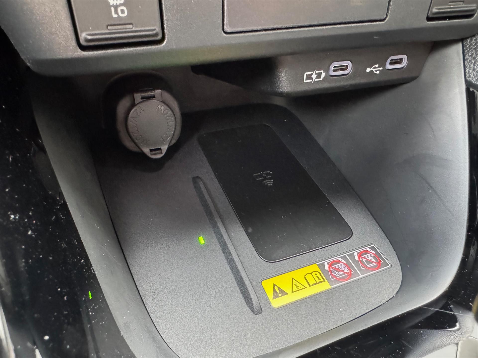 Toyota Yaris Hybrid Dynamic Plus | Stoel + Stuurverwarming, Lichtmetalen velgen, Keyless, Licht + Regensensor, Startknop 47495163-28.jpg | Autobedrijf Gielen