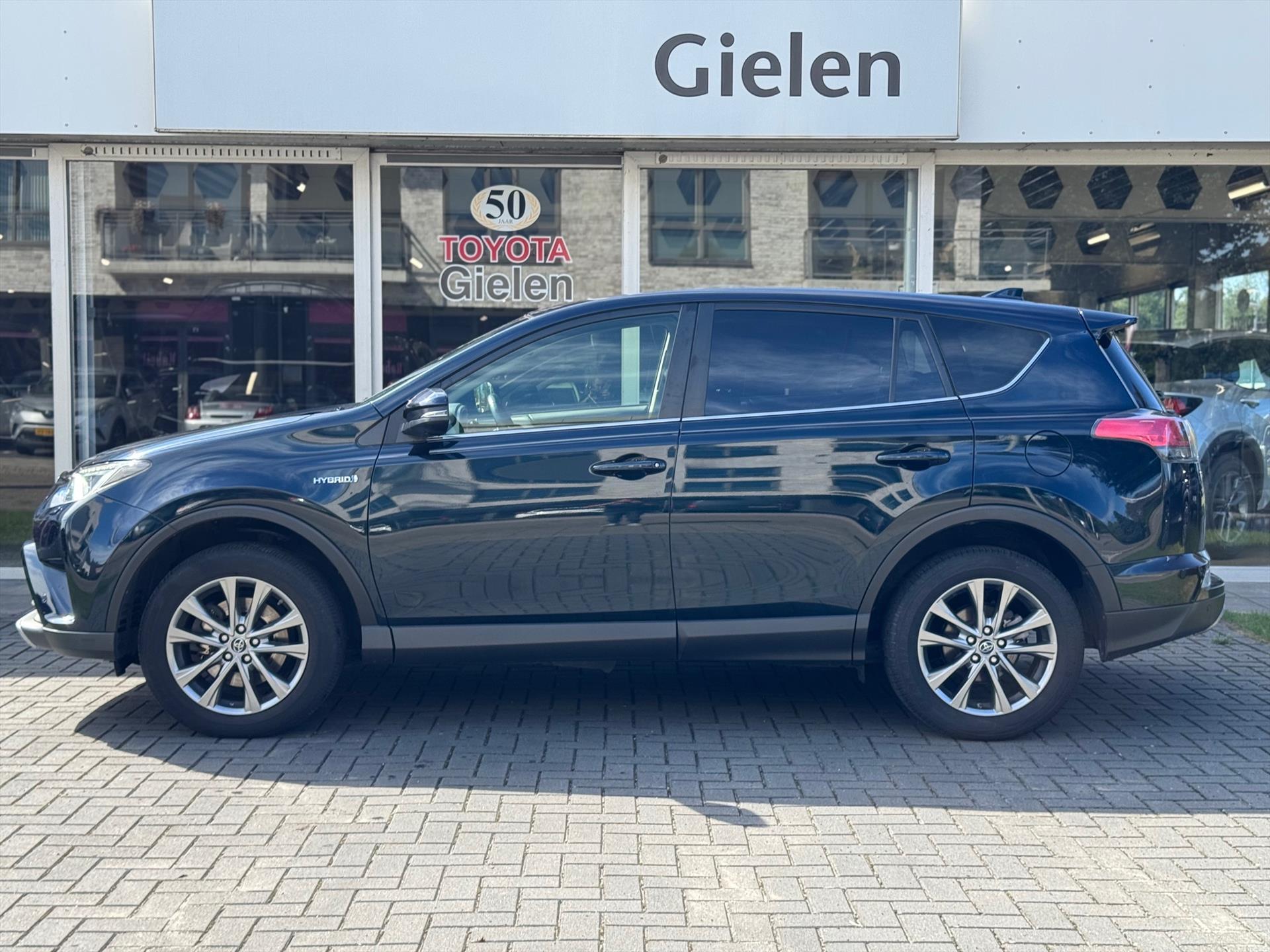 Toyota RAV4 2.5 Hybrid AWD Executive | Trekhaak, Schuifdak, Leer, Geheugenfunctie, 360 Camera, Blind spot, Stoel + Stuuverwarming 47495382-2.jpg | Autobedrijf Gielen