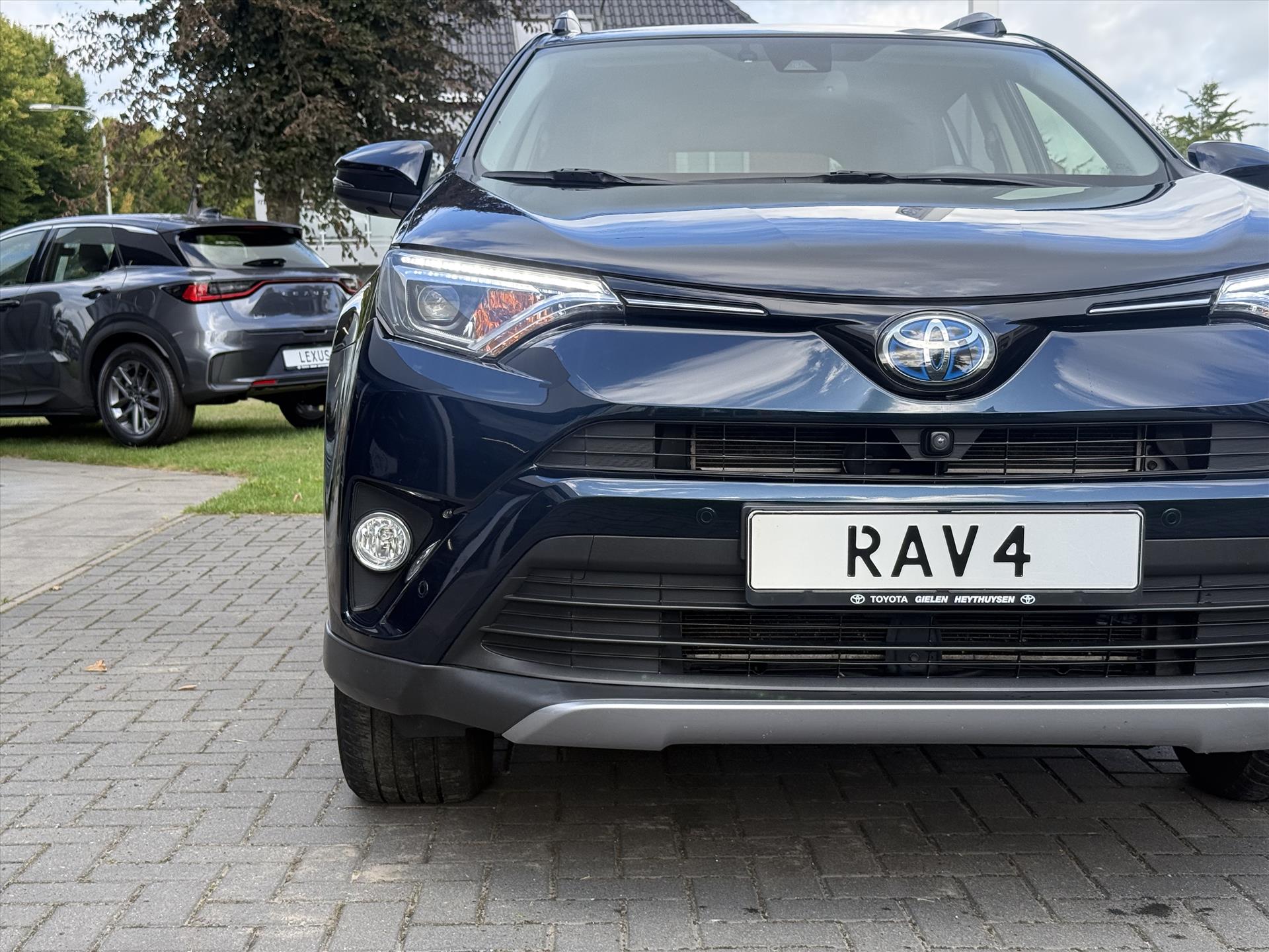 Toyota RAV4 2.5 Hybrid AWD Energy Plus | JBL, Trekhaak, Navigatie, Leer, Stoelverwarming, Geheugenfunctie, 360 Camera, 1.650KG Trekgewicht 47504826-13.jpg | Autobedrijf Gielen