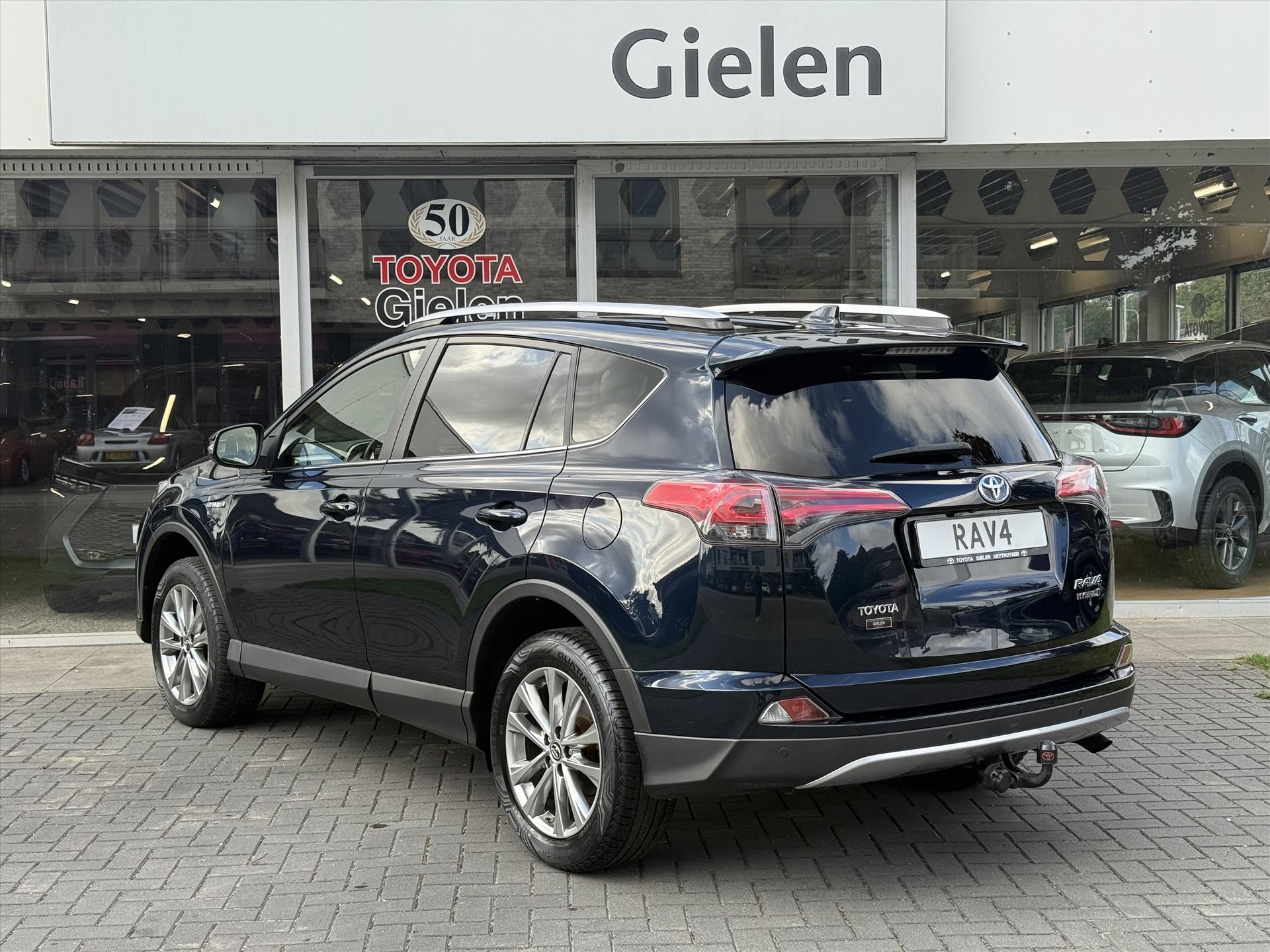 Toyota RAV4 2.5 Hybrid AWD Energy Plus | JBL, Trekhaak, Navigatie, Leer, Stoelverwarming, Geheugenfunctie, 360 Camera, 1.650KG Trekgewicht 47504826-43.jpg | Autobedrijf Gielen