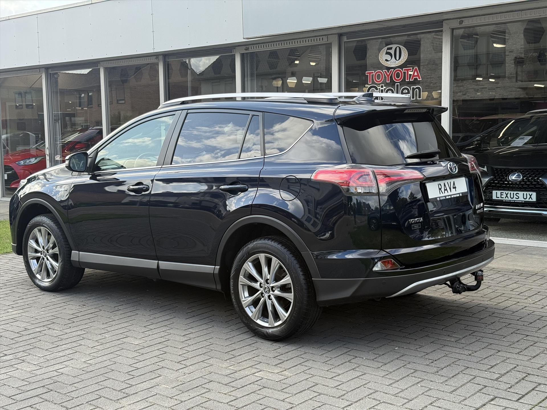 Toyota RAV4 2.5 Hybrid AWD Energy Plus | JBL, Trekhaak, Navigatie, Leer, Stoelverwarming, Geheugenfunctie, 360 Camera, 1.650KG Trekgewicht 47504826-5.jpg | Autobedrijf Gielen
