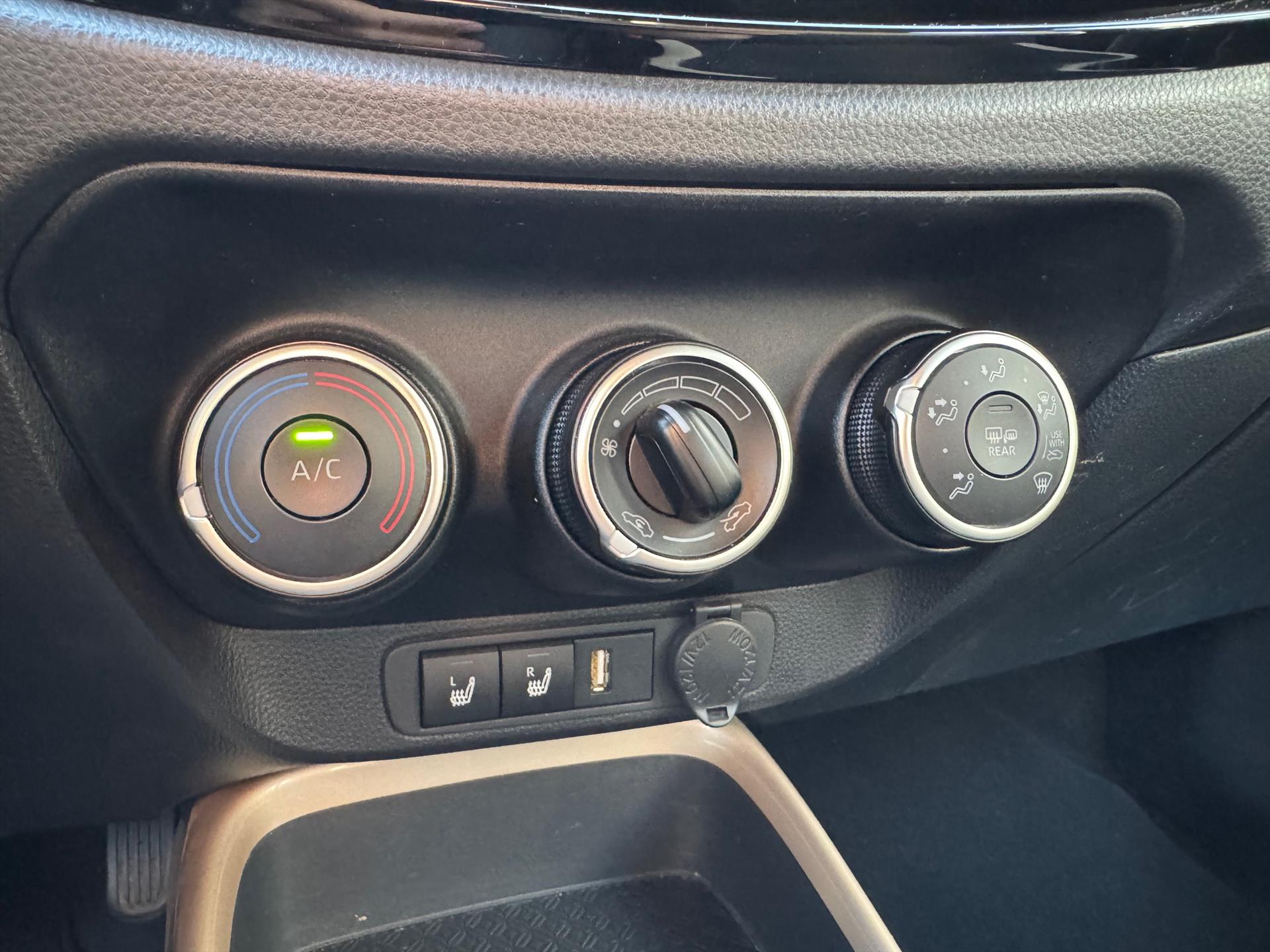 Toyota Aygo X 1.0 VVT-i Automaat Pulse Bi-Tone | Trekhaak, Lichtmetalen velgen, Privacy glass, Parkeercamera, Apple CarPlay/Android auto 47562884-26.jpg | Autobedrijf Gielen