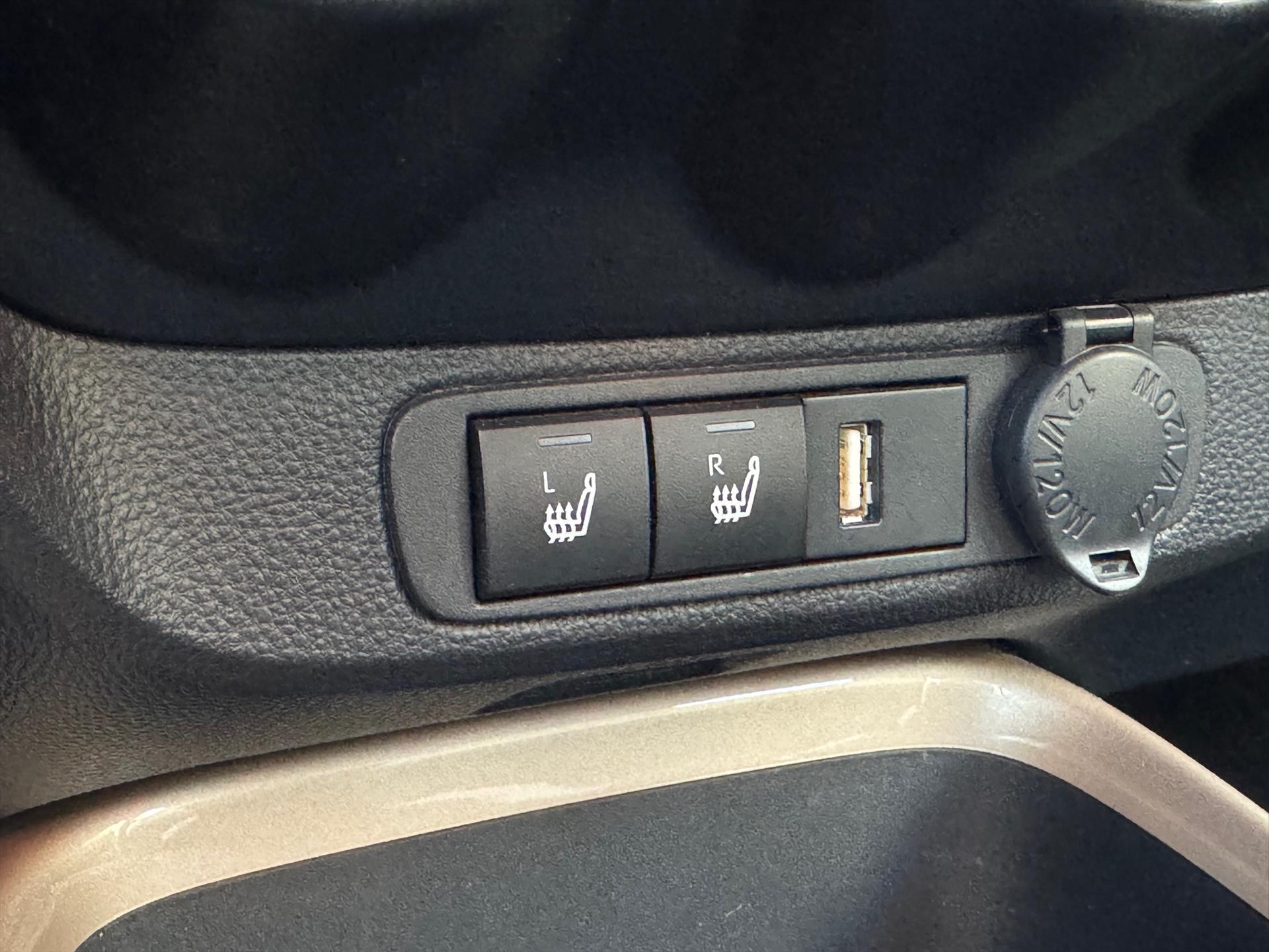 Toyota Aygo X 1.0 VVT-i Automaat Pulse Bi-Tone | Trekhaak, Lichtmetalen velgen, Privacy glass, Parkeercamera, Apple CarPlay/Android auto 47562884-27.jpg | Autobedrijf Gielen