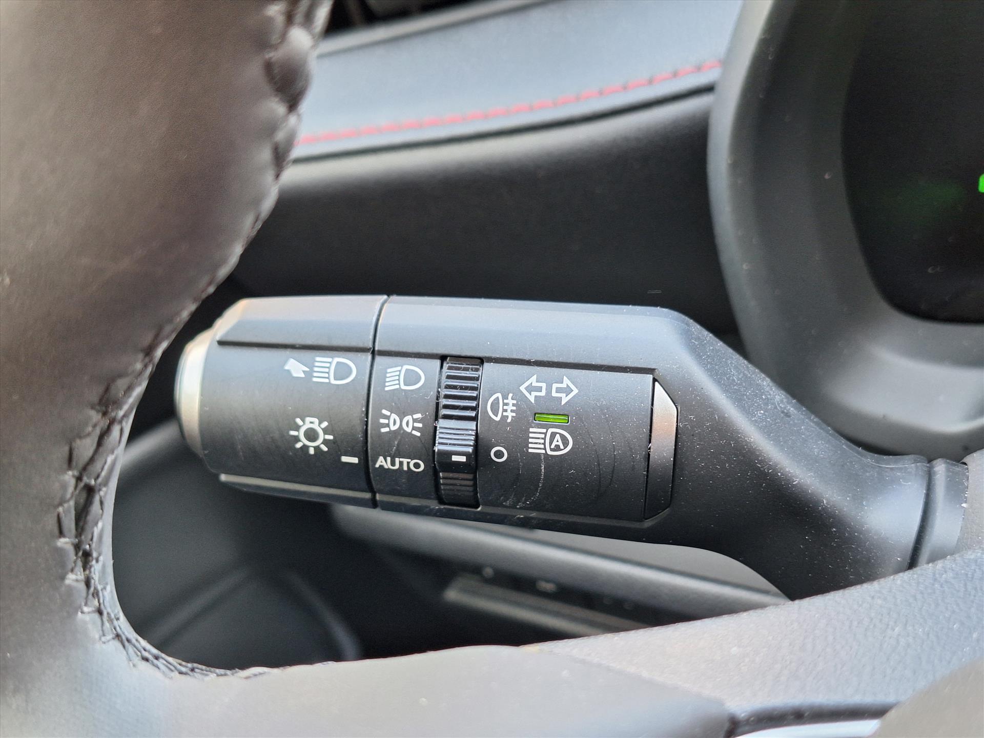 Lexus LBX 1.5 Hybrid Emotion Tech Pack | Leer, Elektrische achterklep, Keyless, Stoel + Stuurverwarming, 18 inch, Privacy glass 47576006-11.jpg | Autobedrijf Gielen