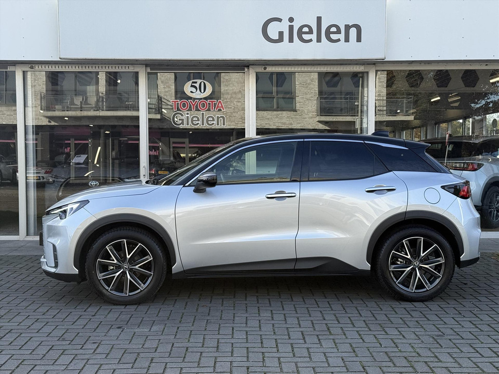 Lexus LBX 1.5 Hybrid Emotion Tech Pack | Leer, Elektrische achterklep, Keyless, Stoel + Stuurverwarming, 18 inch, Privacy glass 47576006-4.jpg | Autobedrijf Gielen