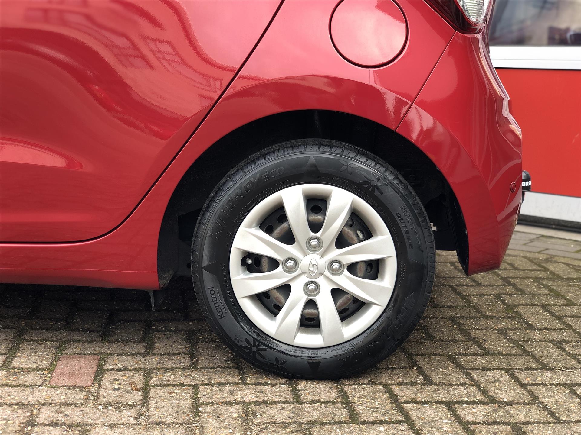 Hyundai i10 1.0i Comfort | Trekhaak, Airconditioning, Parkeersensoren, Cruise control, Stuurbediening 47645193-4.jpg | Autobedrijf Gielen