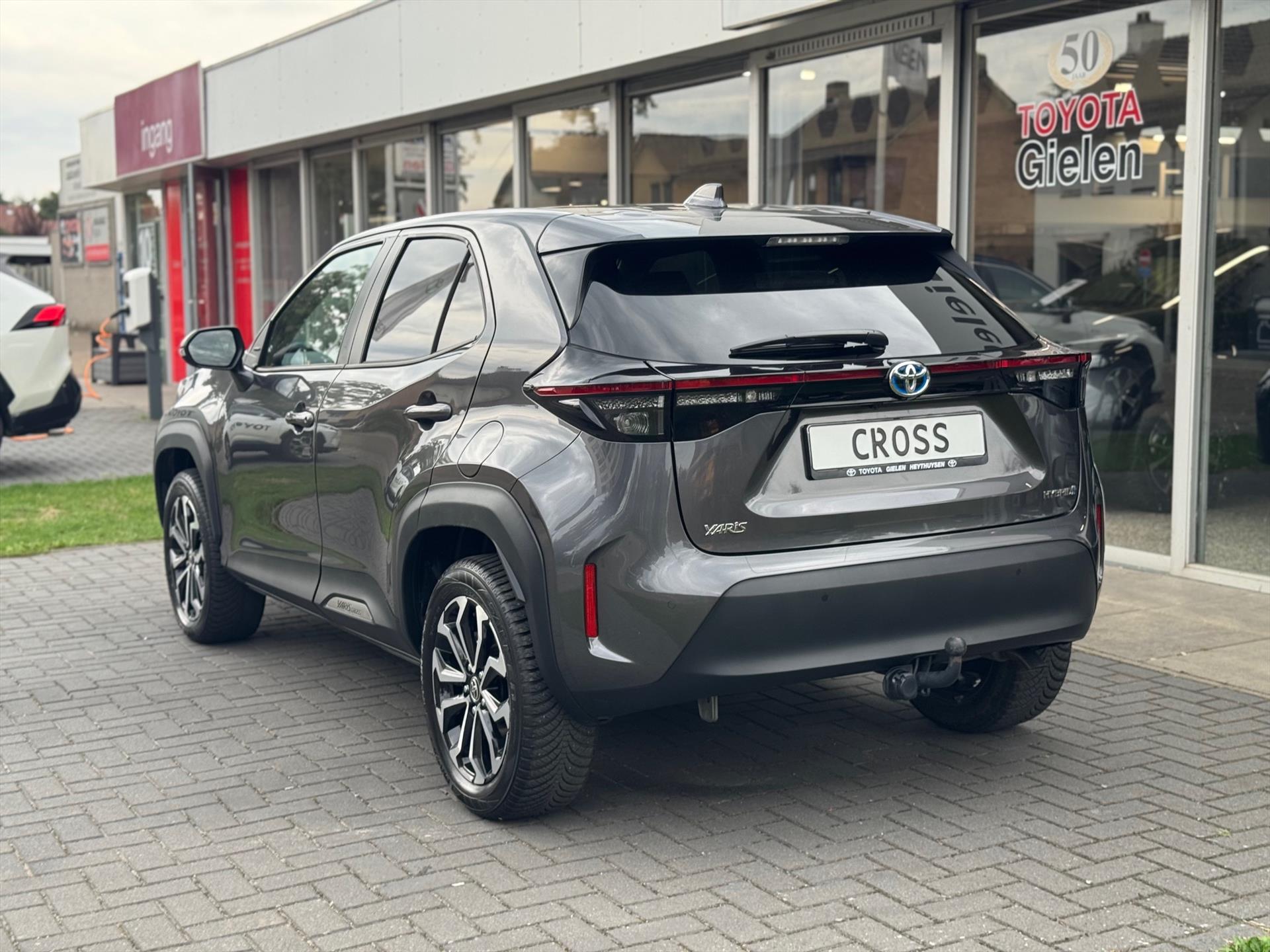 Toyota Yaris Cross 1.5 Hybrid Dynamic Plus | Trekhaak, Dodehoekherkenning, Parkeersensoren, Stoelverwarming, Smart connect, 17 inch, Keyless, LED 47661255-4.jpg | Autobedrijf Gielen