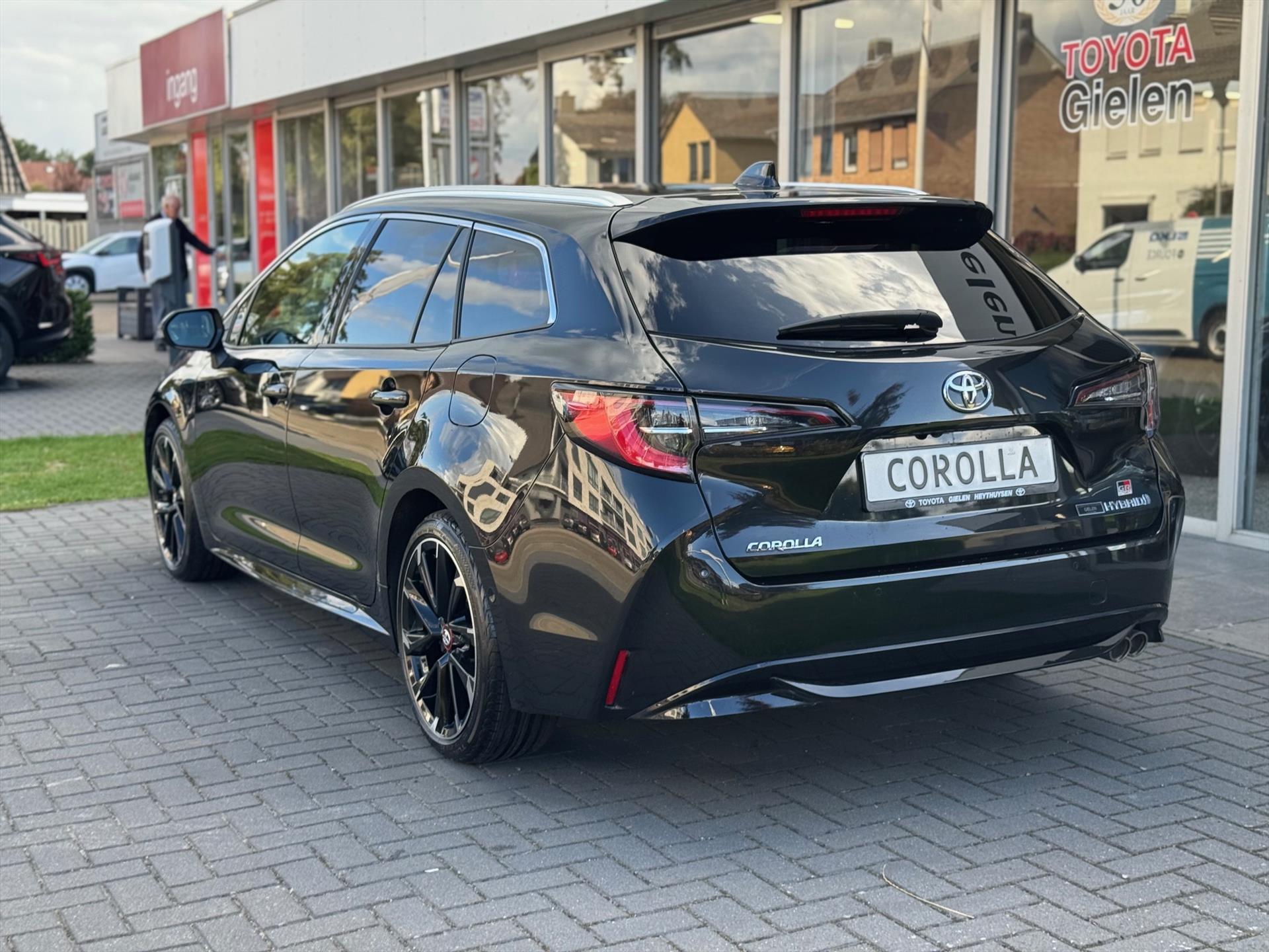 Toyota Corolla Touring Sports 2.0 Hybrid GR Sport PLUS | Eerste eigenaar, JBL, Dodehoekherkenning, Parkeersensoren, Head up display 47674735-3.jpg | Autobedrijf Gielen
