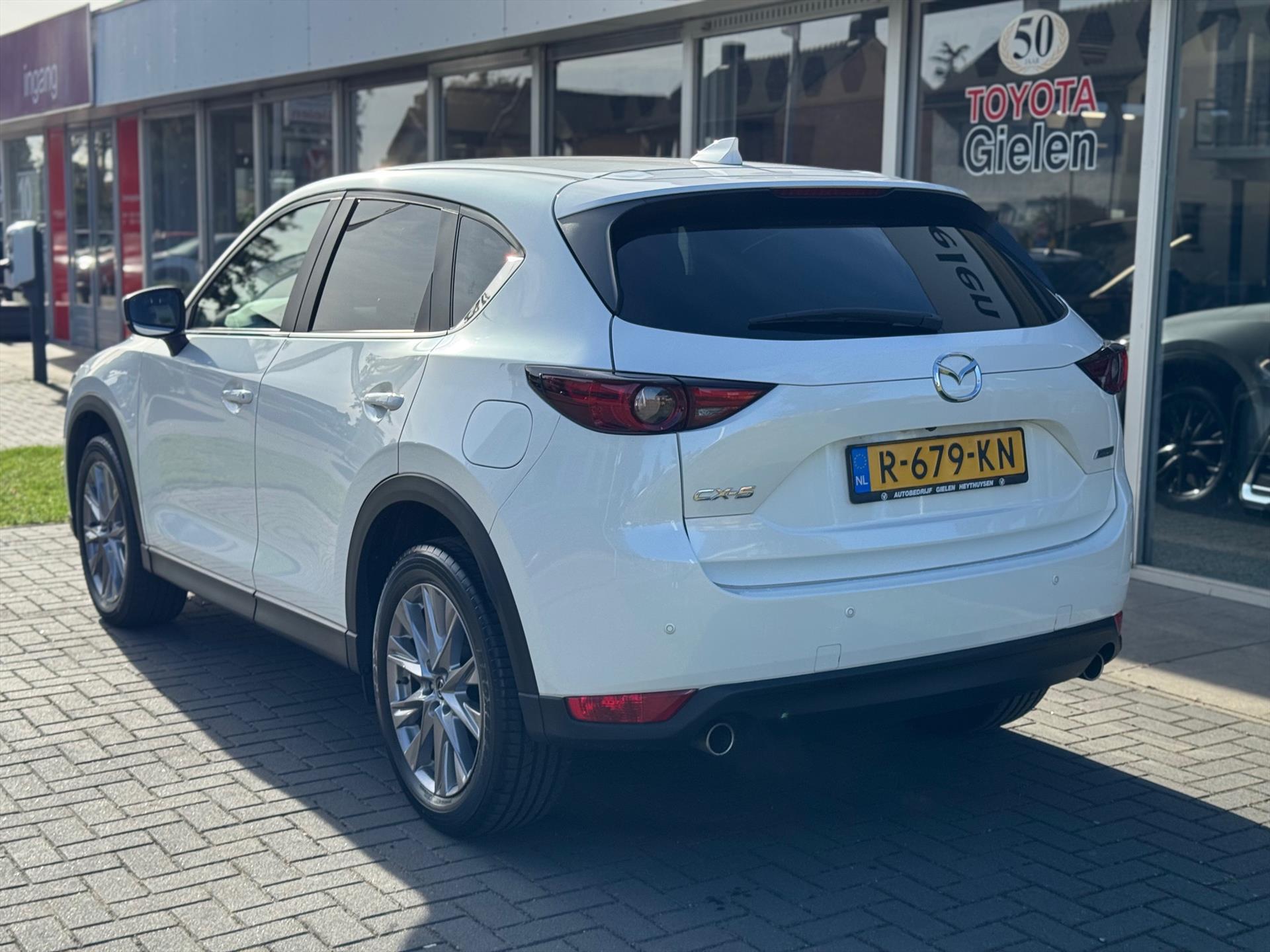 Mazda CX-5 2.5 SKYACTIV-G 194pk Luxury | Trekhaak, Dodehoekherkenning, 19 inch, Stoelverwarming, Apple CarPlay/Android Auto, 2.000KG Trekge 47708712-2.jpg | Autobedrijf Gielen