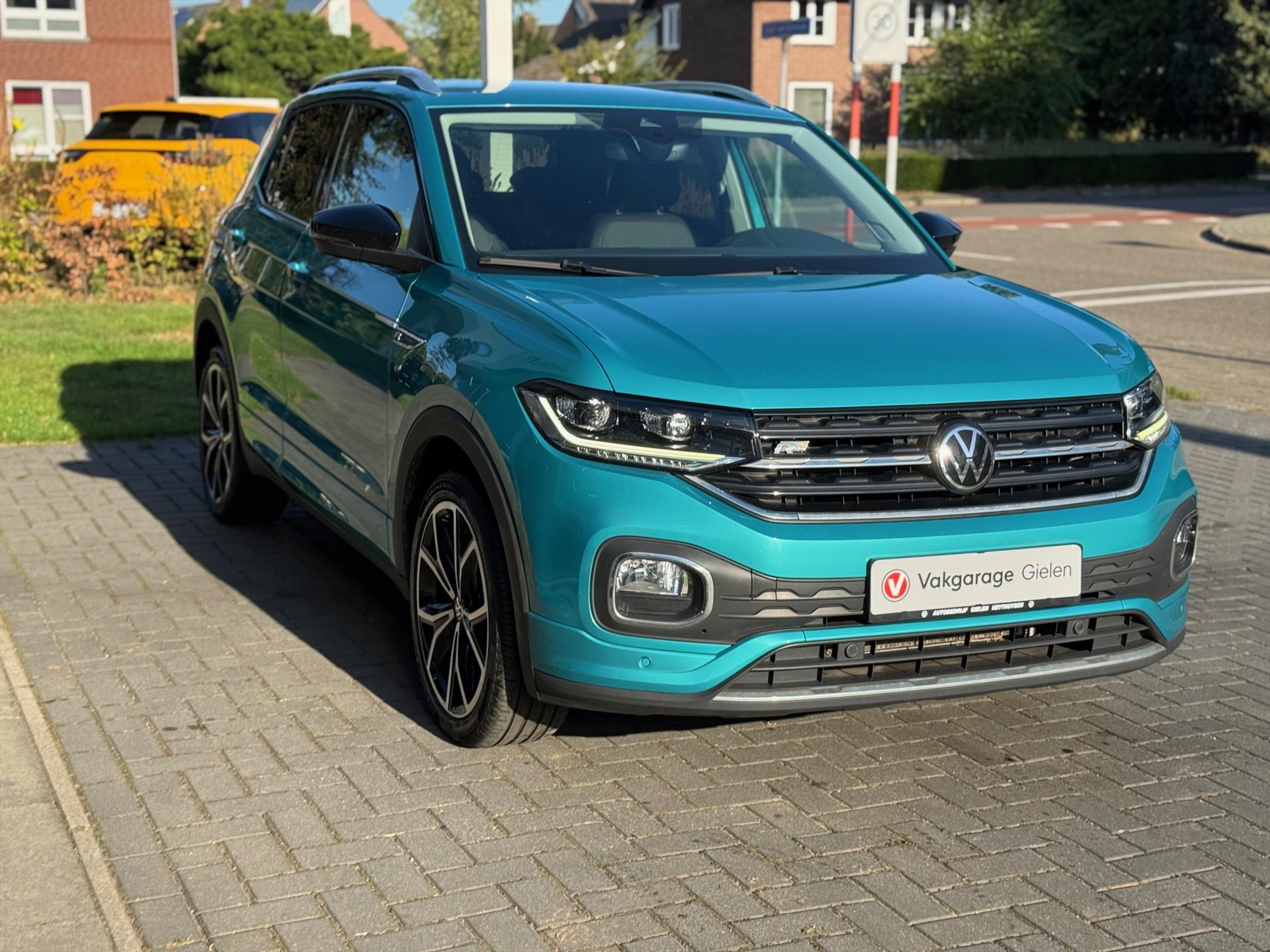 Volkswagen T-Cross 1.0 TSI 7-DSG R-Line | Dodehoekherkenning, Stoelverwarming, 18 inch, Climate control, Adaptive cruise control 47716702-4.jpg | Autobedrijf Gielen