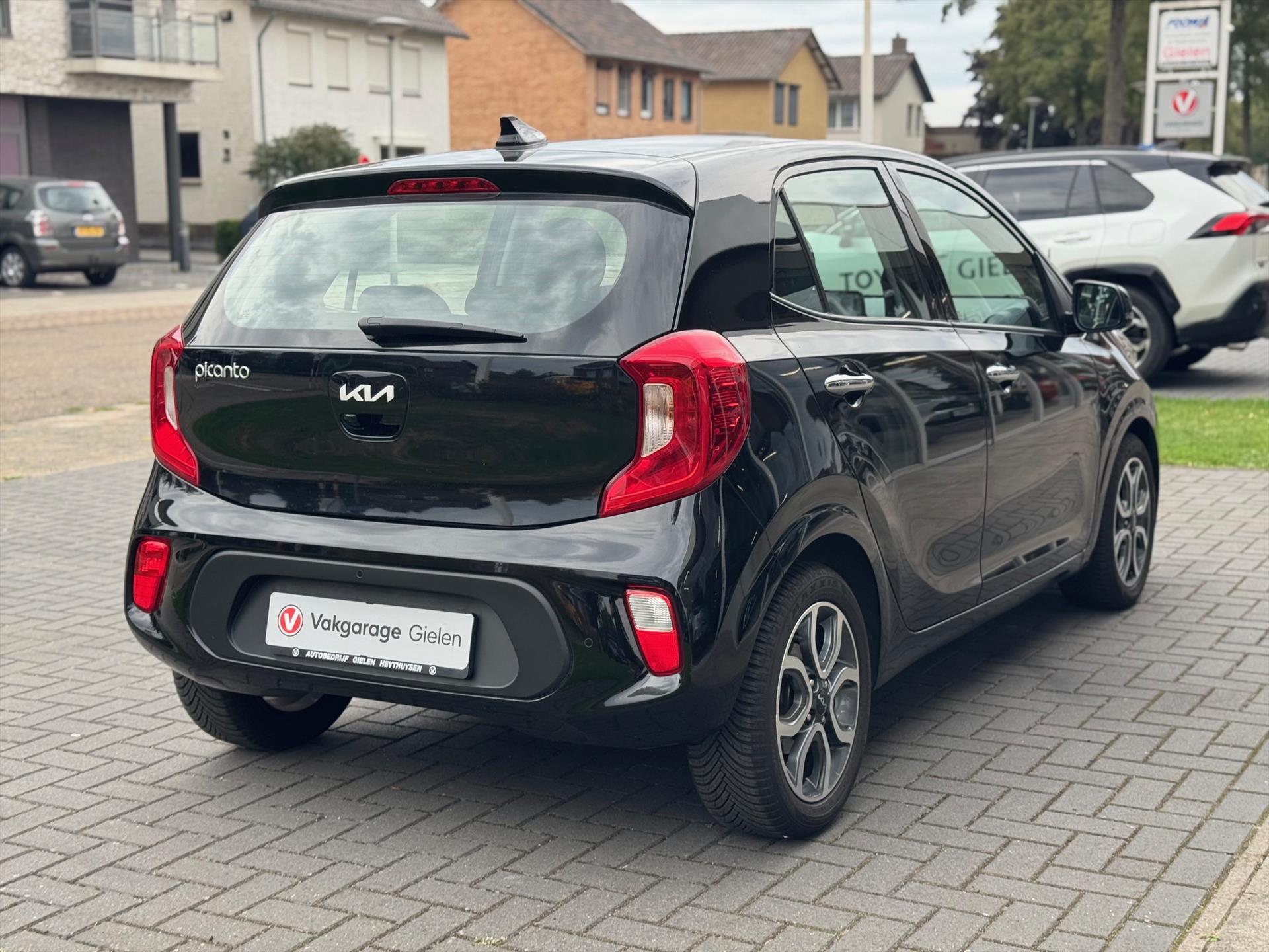 Kia Picanto 1.2 Automaat 5-Zits DynamicLine | Parkeersensoren, Stoel + Stuurverwarming, Lichtmetalen velgen, Cruise control, CarPlay 47727933-3.jpg | Autobedrijf Gielen