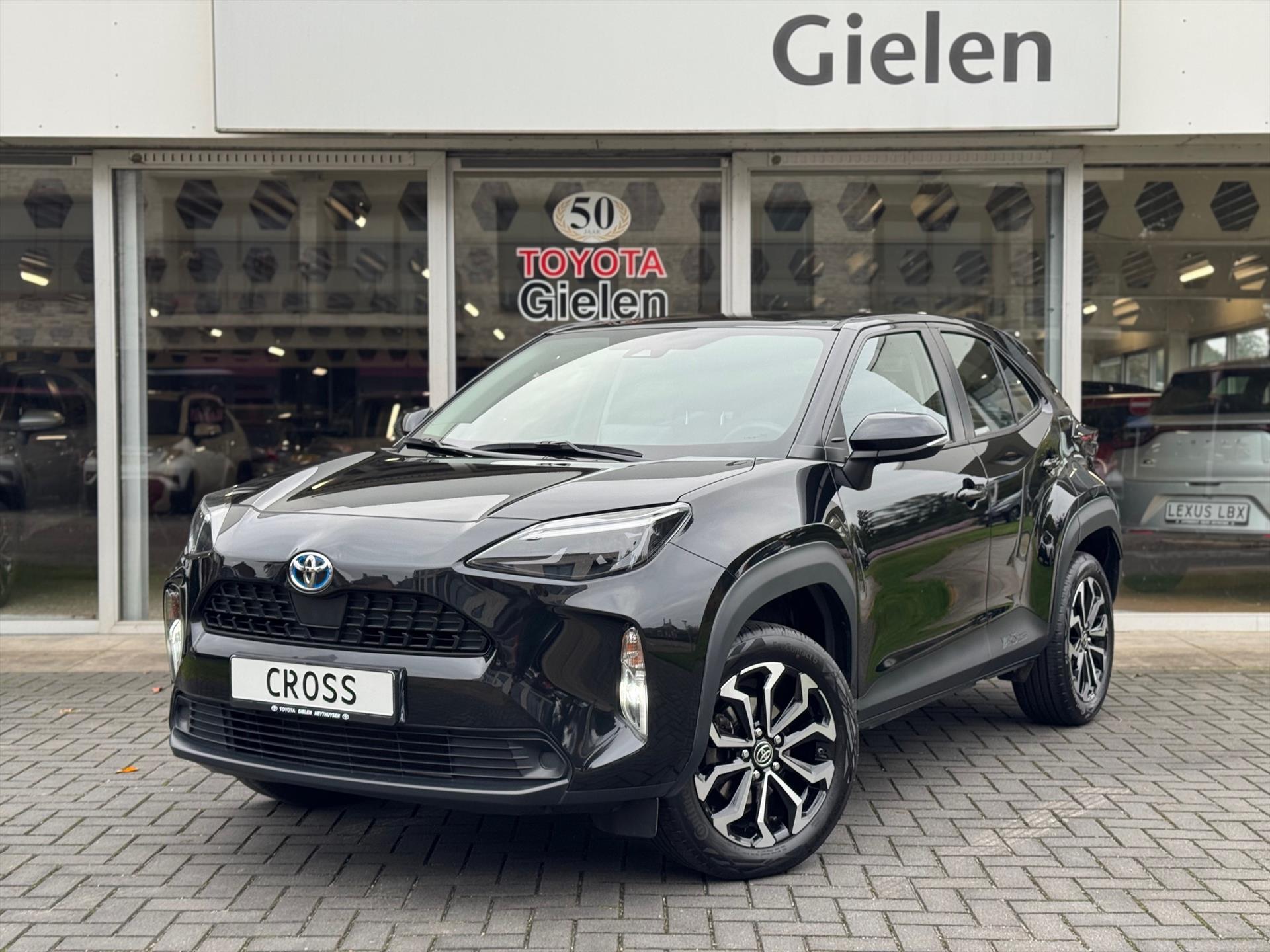 Toyota Yaris Cross 1.5 Hybrid Active Plus | 17 inch Lichtmetalen velgen, Apple CarPlay/Android Auto, Parkeercamera, Adaptive cruise control 47800089-0.jpg | Autobedrijf Gielen