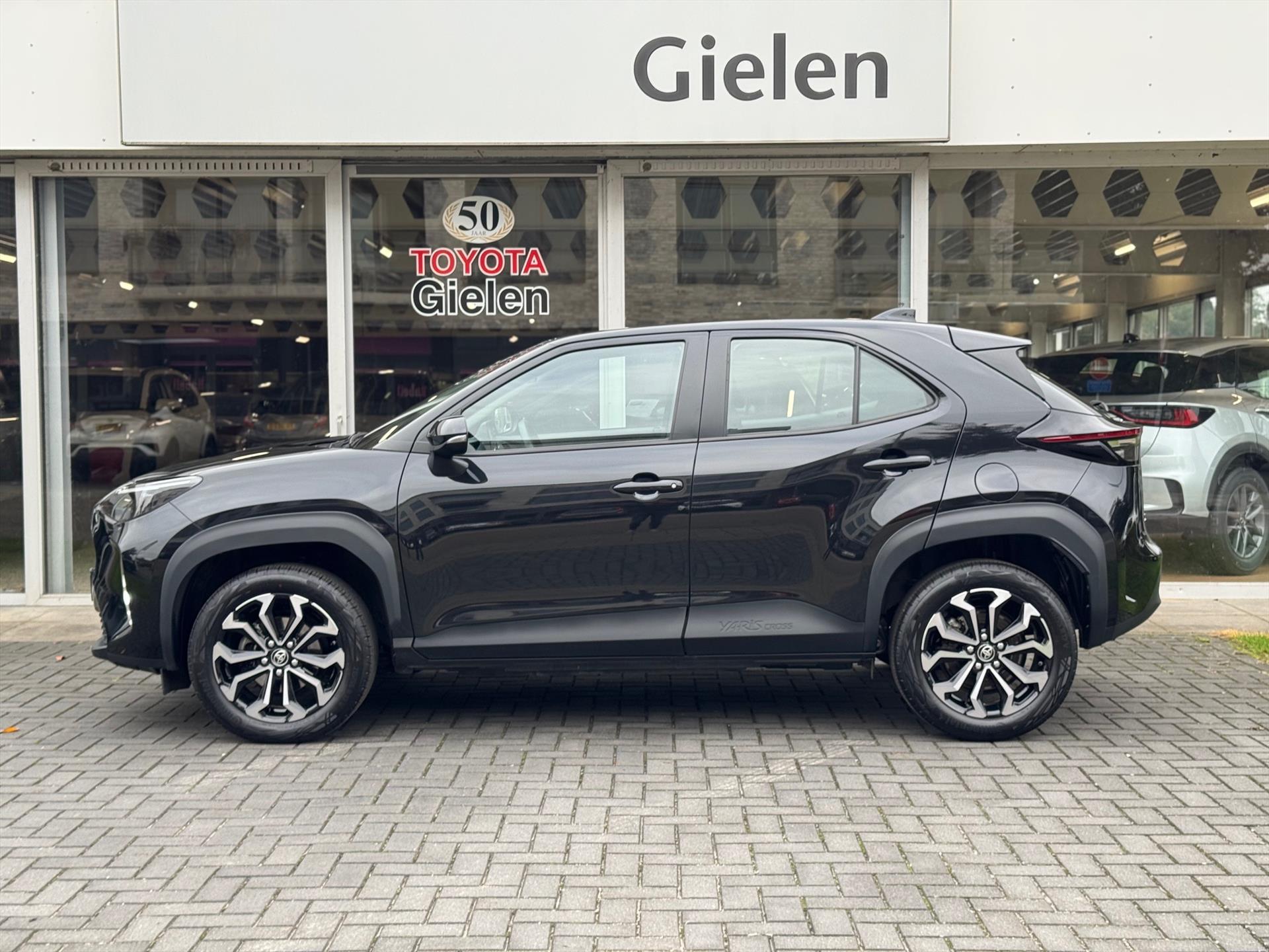 Toyota Yaris Cross 1.5 Hybrid Active Plus | 17 inch Lichtmetalen velgen, Apple CarPlay/Android Auto, Parkeercamera, Adaptive cruise control 47800089-2.jpg | Autobedrijf Gielen