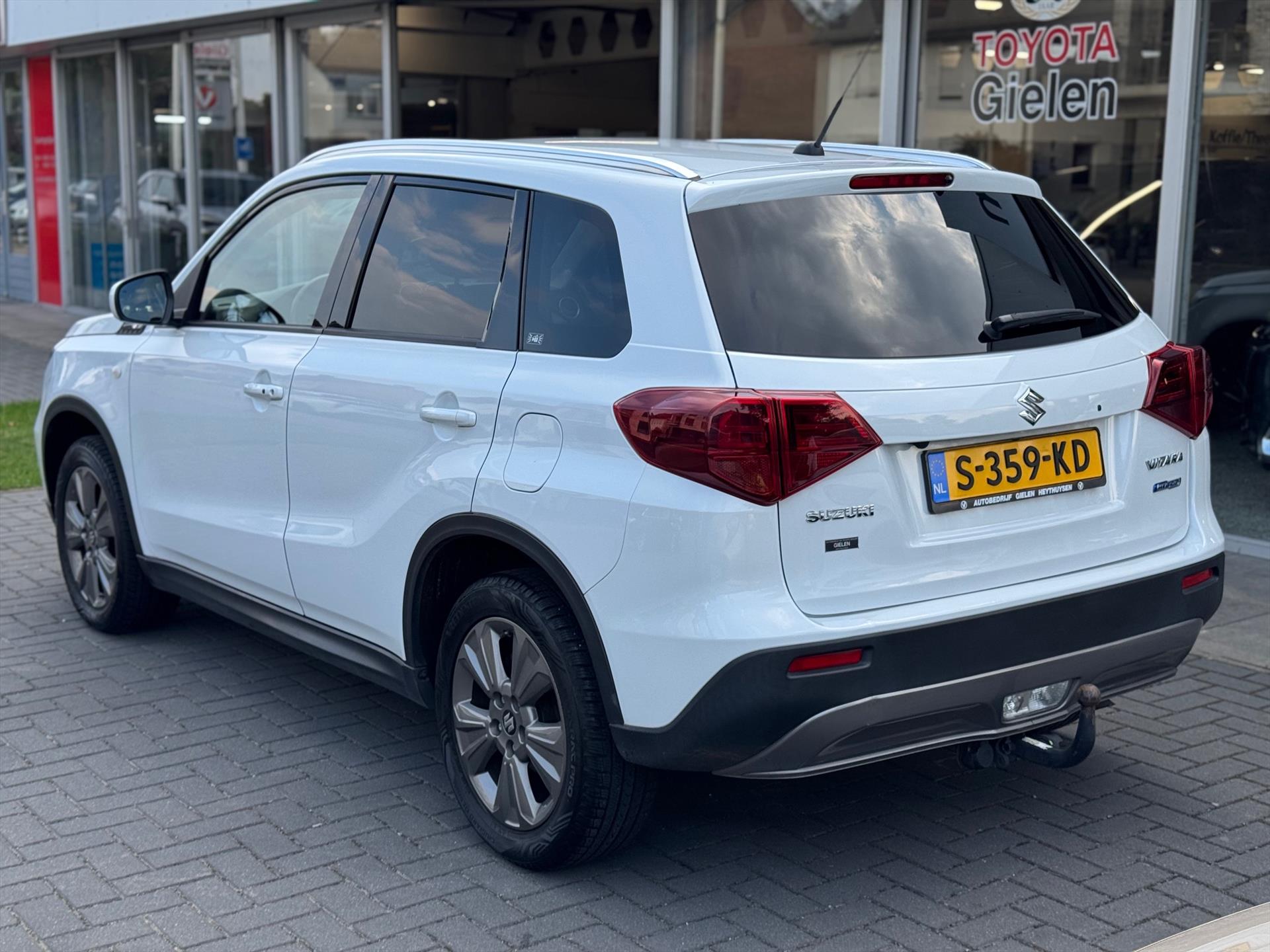 Suzuki Vitara 1.4 Boosterjet Smart Hybrid Automaat Select | Trekhaak, Apple CarPlay/Android Auto, Stoelverwarming, Adaptive cruise control, 1. 47830302-2.jpg | Autobedrijf Gielen