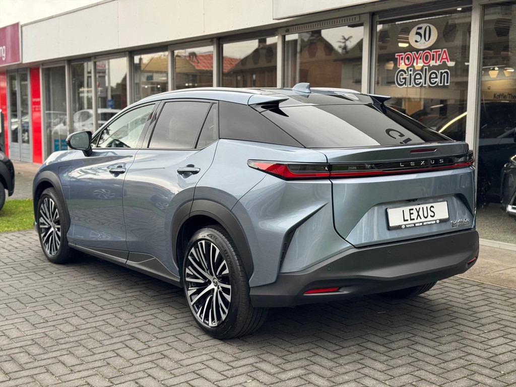 Lexus RZ 450e 313PK AWD Executive Line | Eerste eigenaar, Leer, Stoelverwarming, Dodehoekherkenning, Parkeersensoren, Groot scherm 47857692-2.jpg | Autobedrijf Gielen