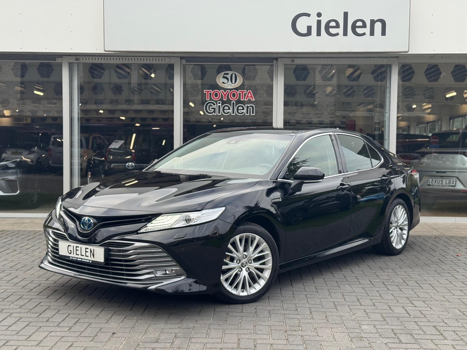 Toyota Camry 2.5 Hybrid Executive | Leer, Stoelverwarming, Elektrische achterklep, Dodehoekherkenning, Parkeersensoren, 18 inch, Keyless 47868855-0.jpg | Autobedrijf Gielen
