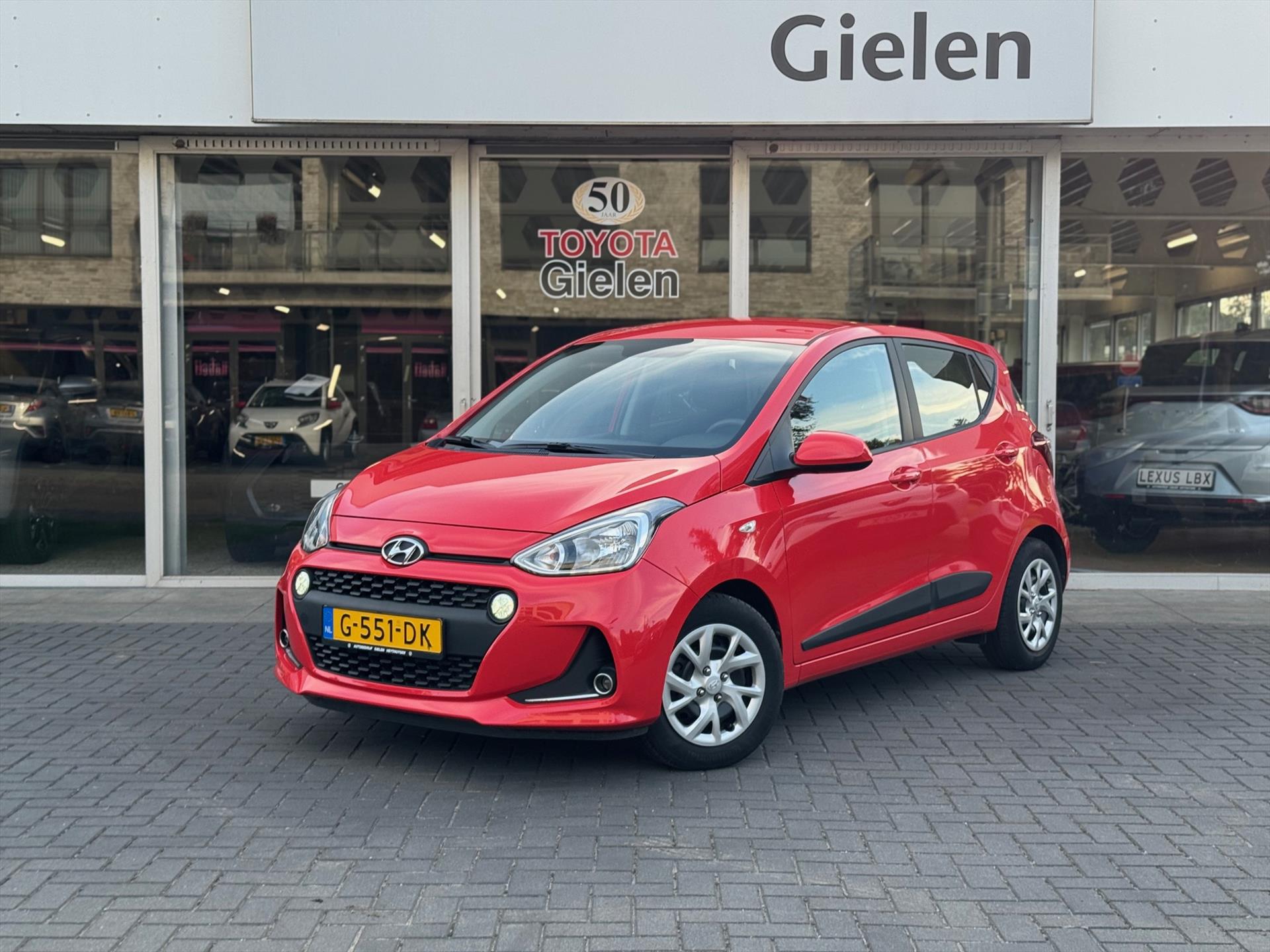 Hyundai i10 1.0i Comfort | Eerste eigenaar, Apple CarPlay/Android Auto, Lichtmetalen velgen, Cruise control, Navigatie, Parkeersensoren 47936309-0.jpg | Autobedrijf Gielen