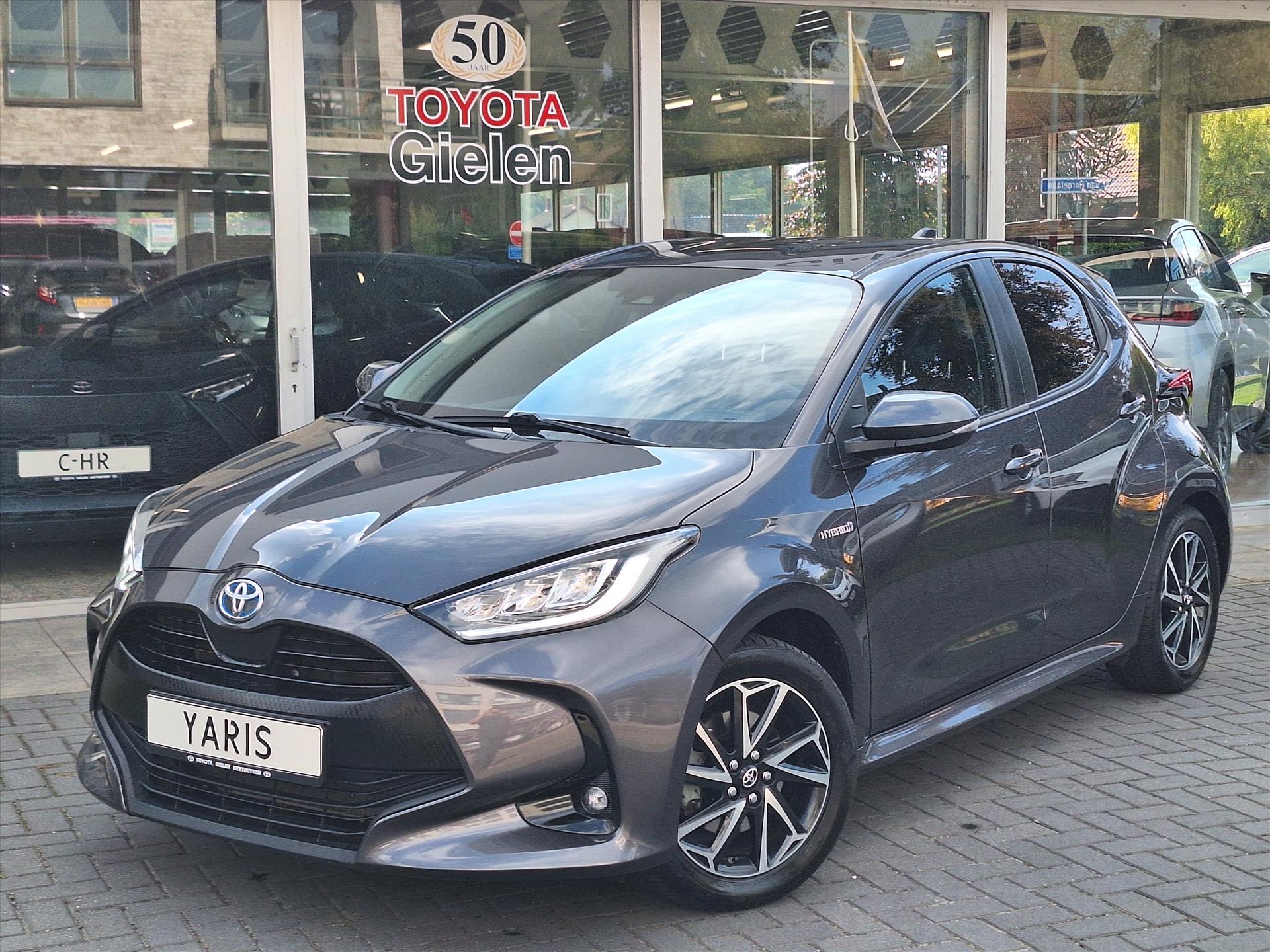Toyota Yaris 1.5 Hybrid Dynamic | Apple CarPlay/Android auto, Lichtmetalen velgen, Keyless, Privacy Glass, LED, Navigatie 47941714-1.jpg | Autobedrijf Gielen