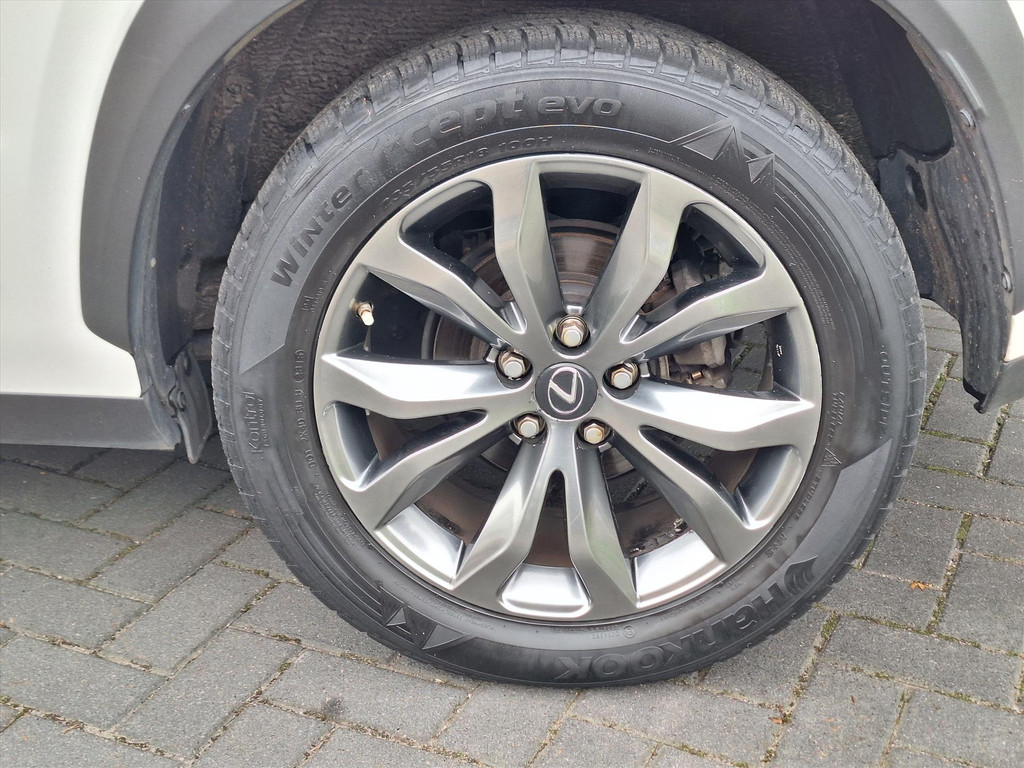 Lexus NX 300h AWD F Sport Line | Panoramadak, Leer, Stoelverwarming, Keyless, Elektrische achterklep, Parkeersensoren 48322008-4.jpg | Autobedrijf Gielen