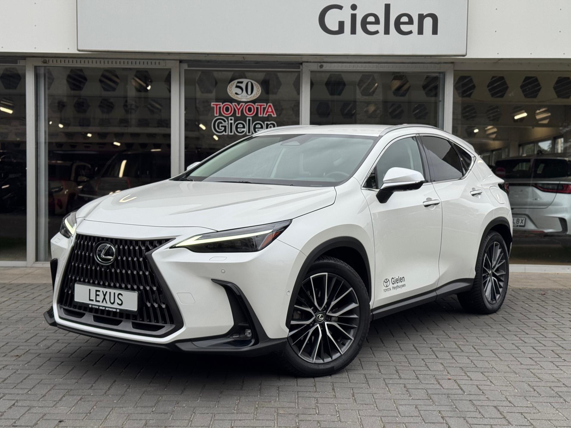 Lexus NX 450h+ AWD President Line | Trekhaak, Mark Levinson, Geheugenfunctie, Stoelventilatie, 360 camera, 20 inch, Stuurverwarming 48405652-0.jpg | Autobedrijf Gielen