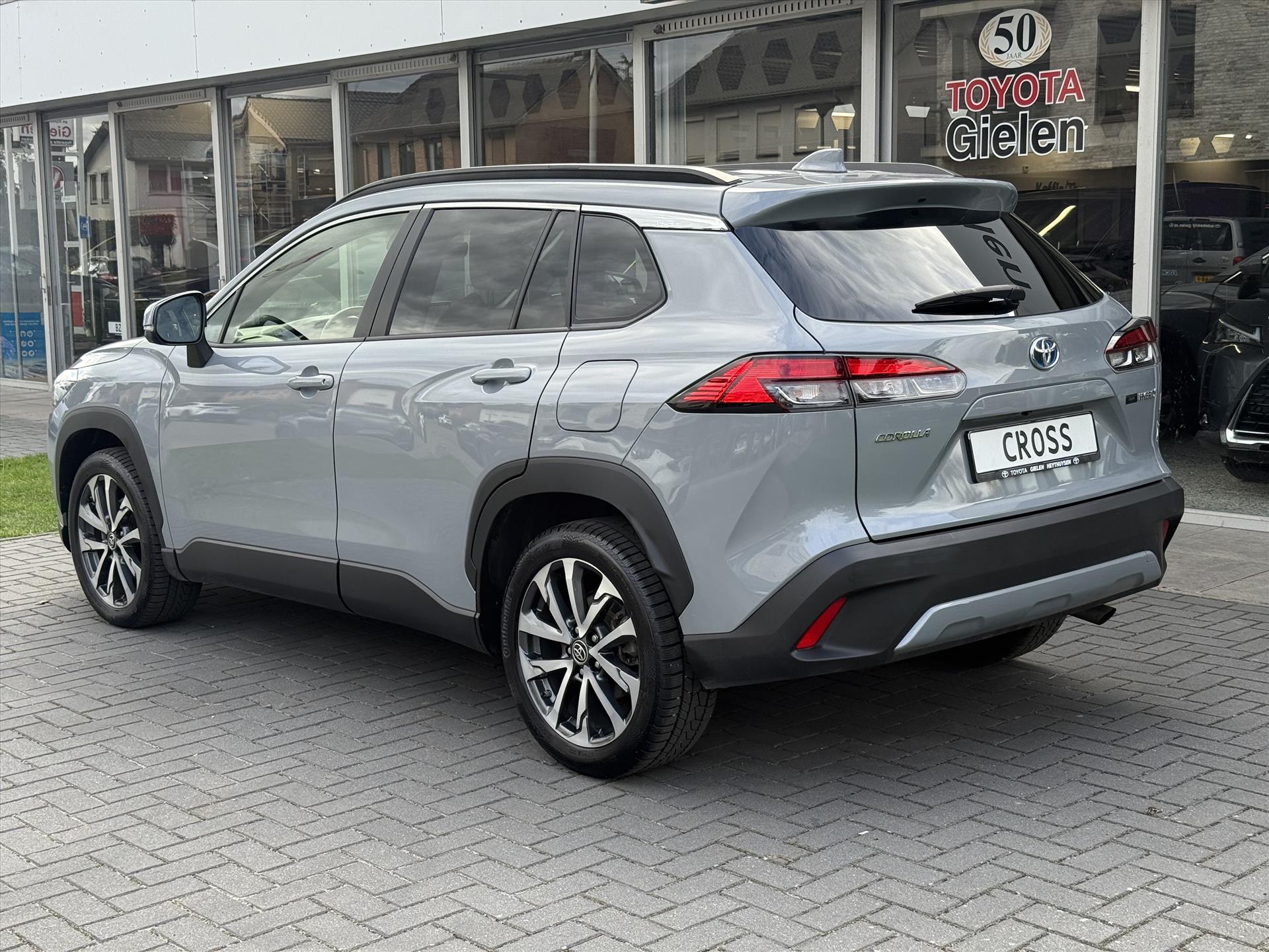 Toyota Corolla Cross 2.0 High Power Hybrid Executive | JBL, Panoramadak, Leer, Stoel + Stuurverwarming, 18 inch, Keyless, LED 48407859-3.jpg | Autobedrijf Gielen