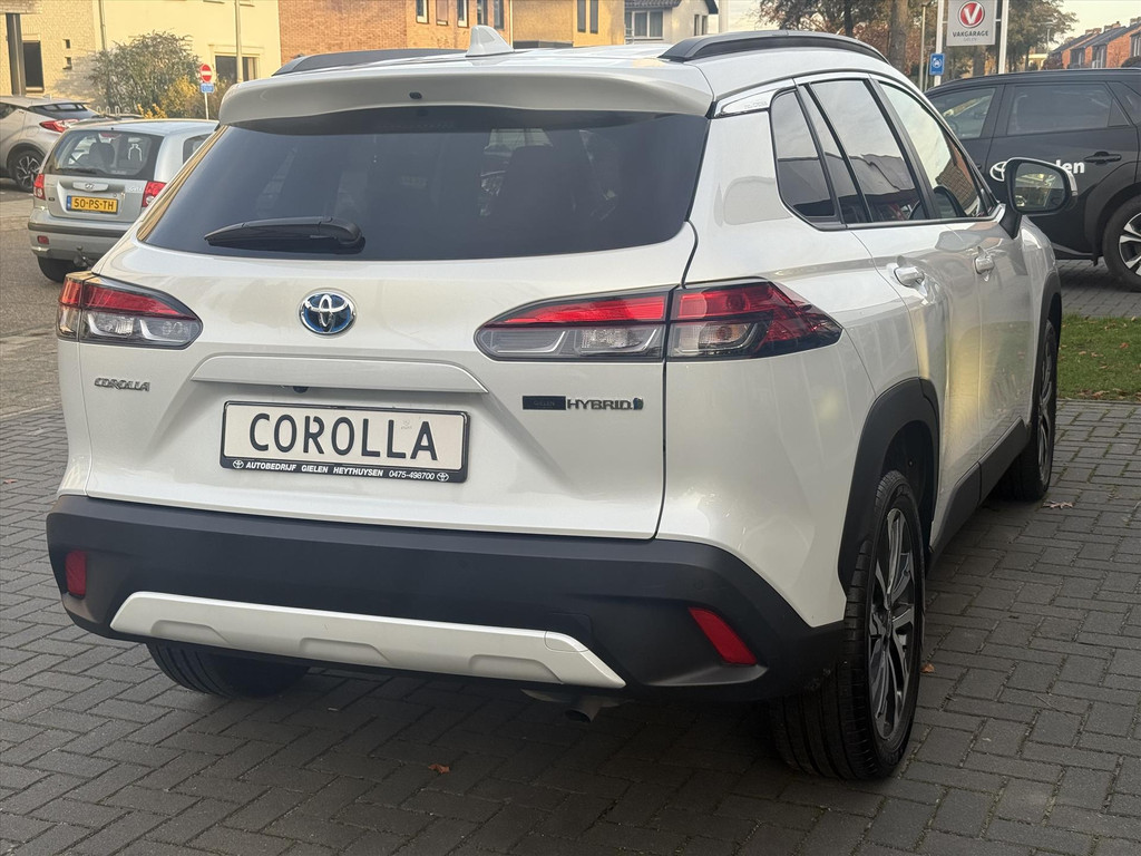 Toyota Corolla Cross 1.8 Hybrid Style | Parelmoer wit, Dodehoekherkenning, Parkeersensoren, Stoel + Stuurverwarming, Keyless, 18 inch 48457986-4.jpg | Autobedrijf Gielen